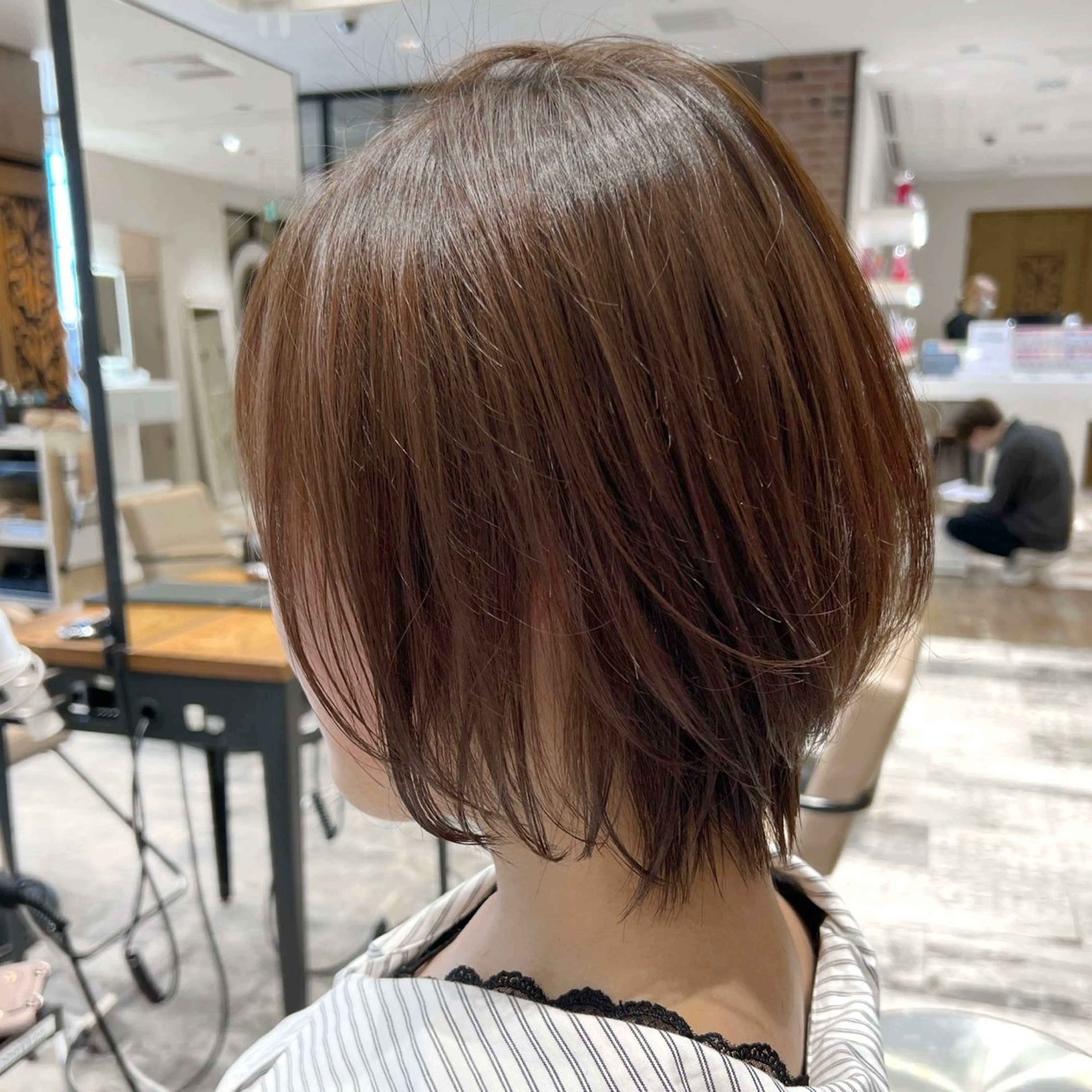 ショート カット トリートメント 💍新宿ショート 💍岩田莉奈のヘアスタイル