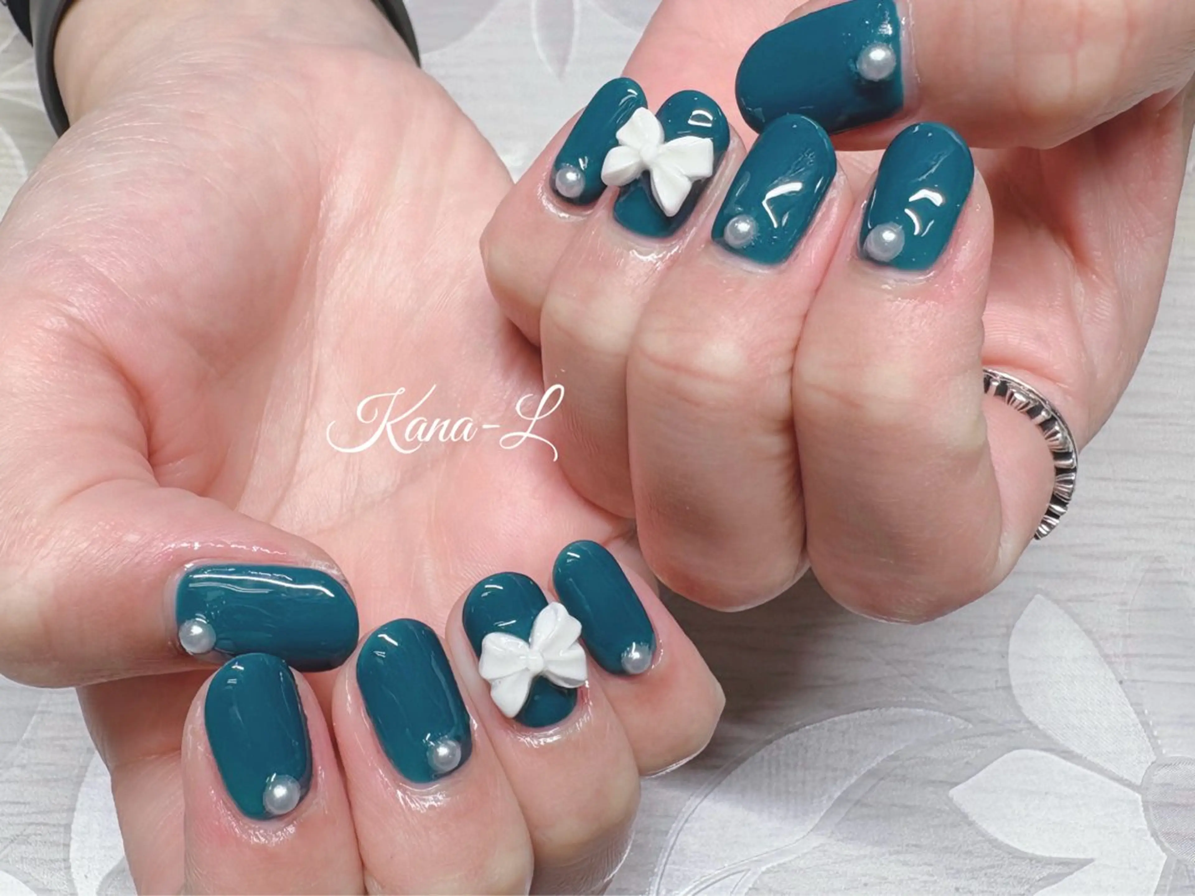ネイル 芦辺 香奈のネイルデザイン