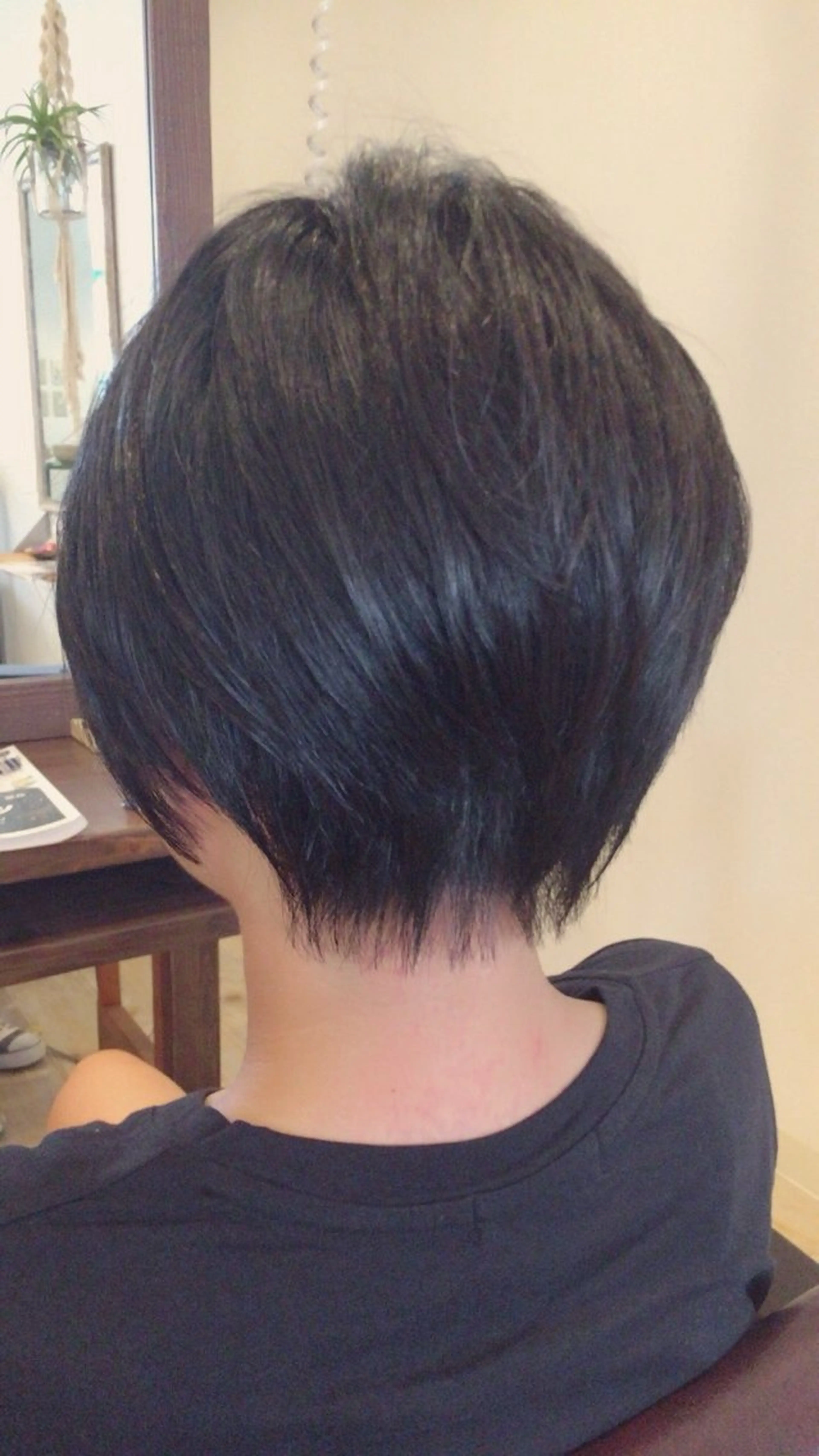 ショート 土井基17時〜21時 時対応できる美容師のヘアスタイル