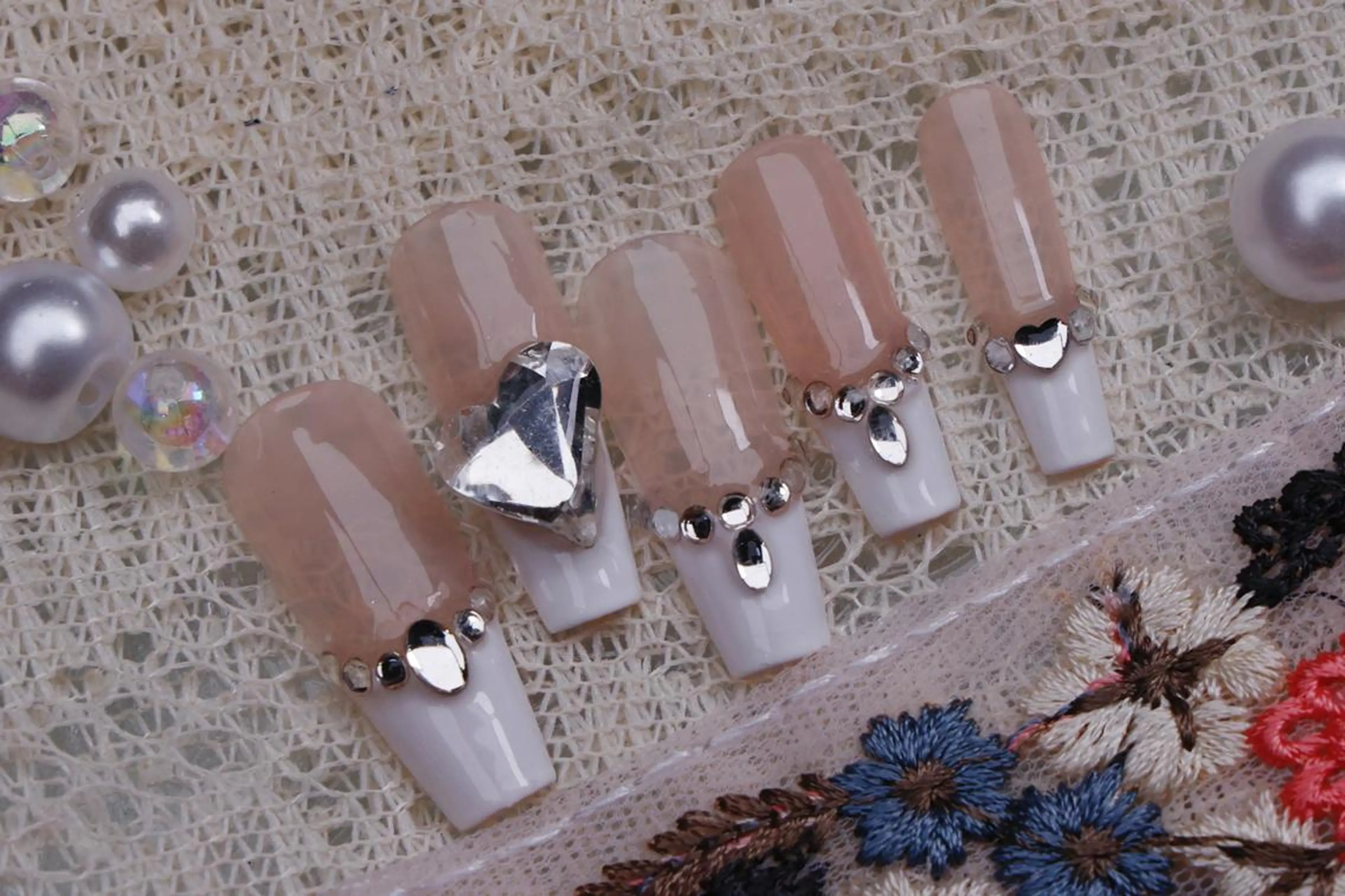 ネイル ハロウィン ロングネイル マグネットネイル スカルプネイル ネイルチップ Mss えりのネイルデザイン