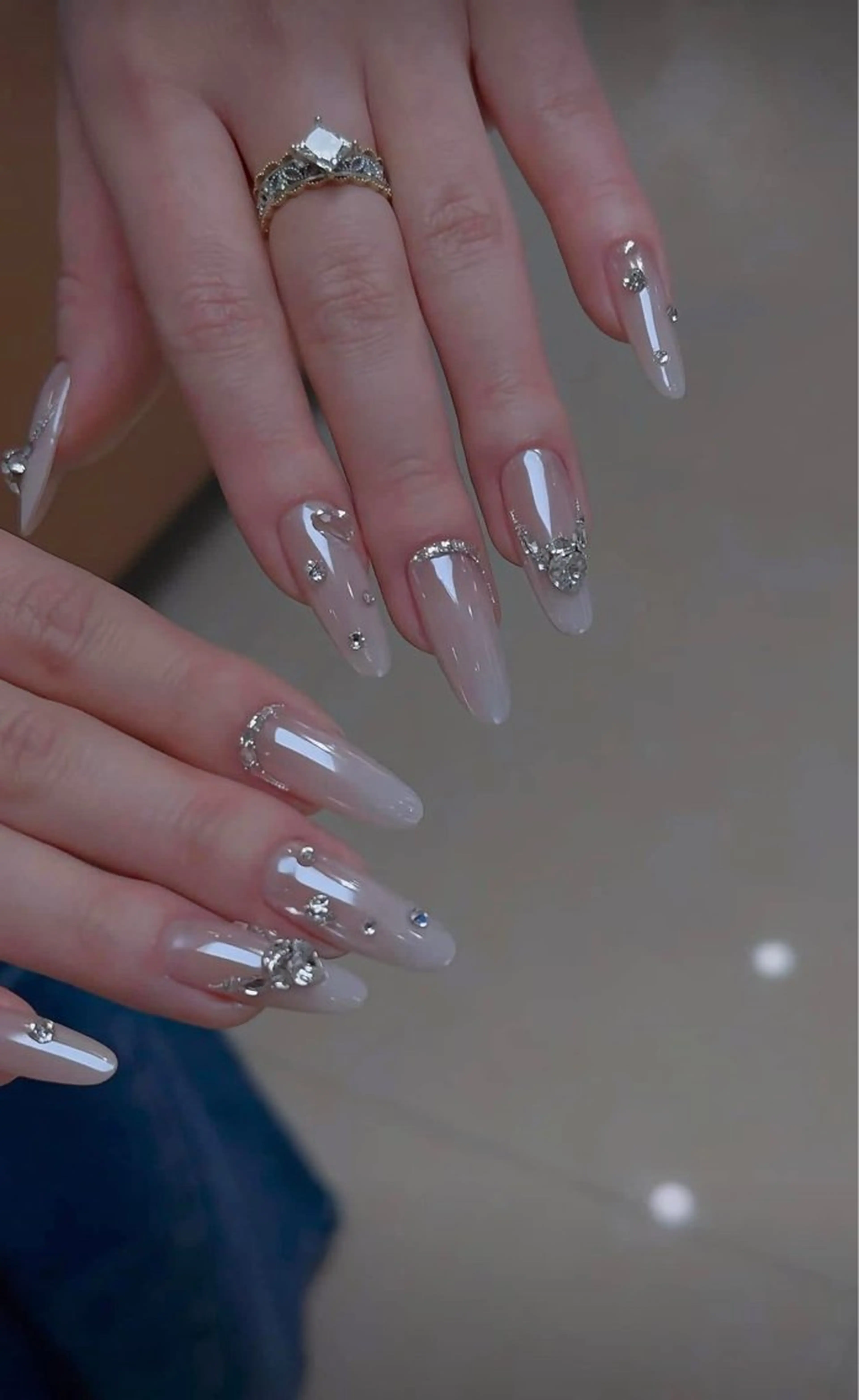 ネイル ハンドネイル T.Lee Nail Lilyのネイルデザイン