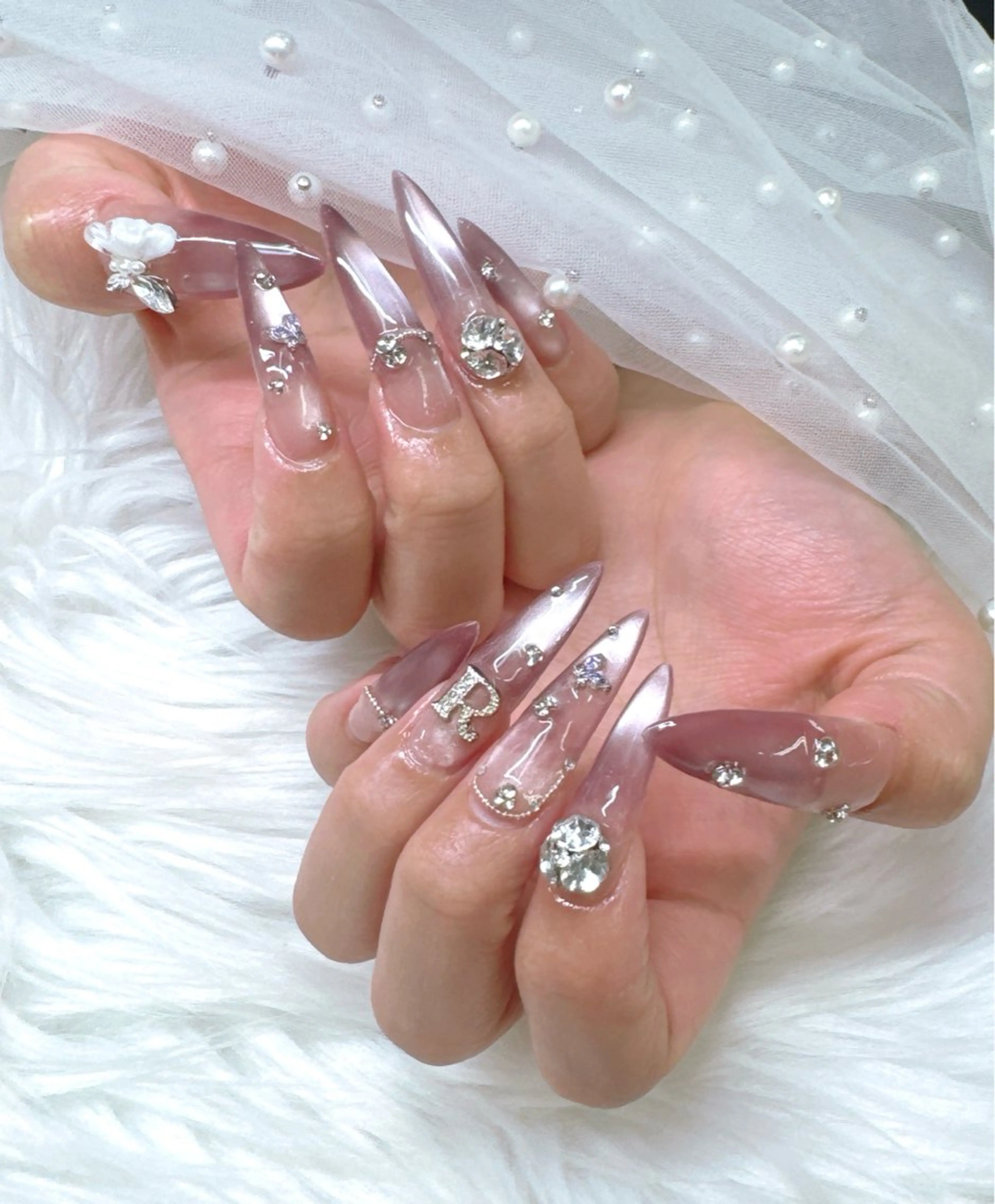 ネイル ジェルネイル キラキラネイル ロングネイル マグネットネイル パラジェル Queeens nailのネイルデザイン