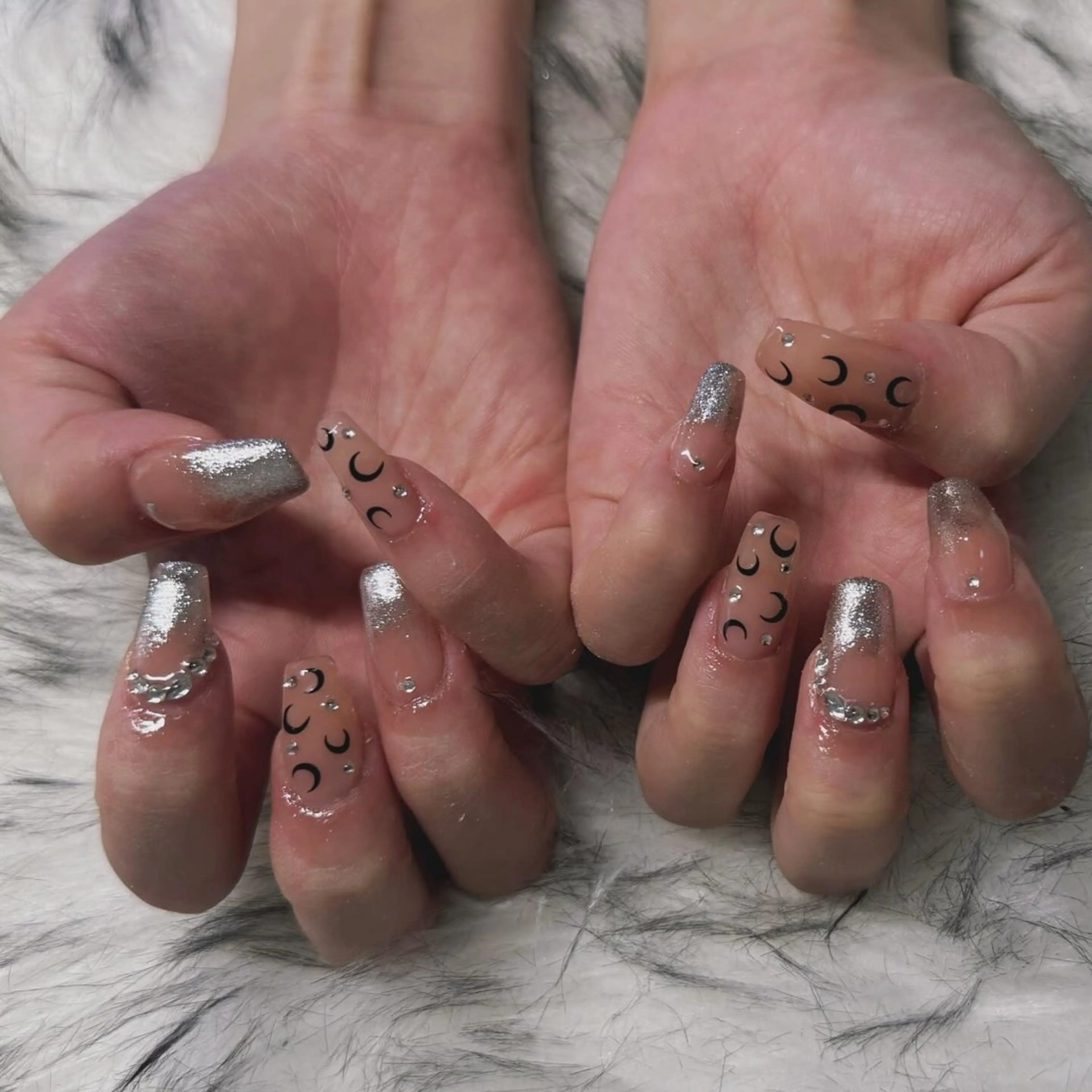 ロング ハンドネイル mao .のネイルデザイン