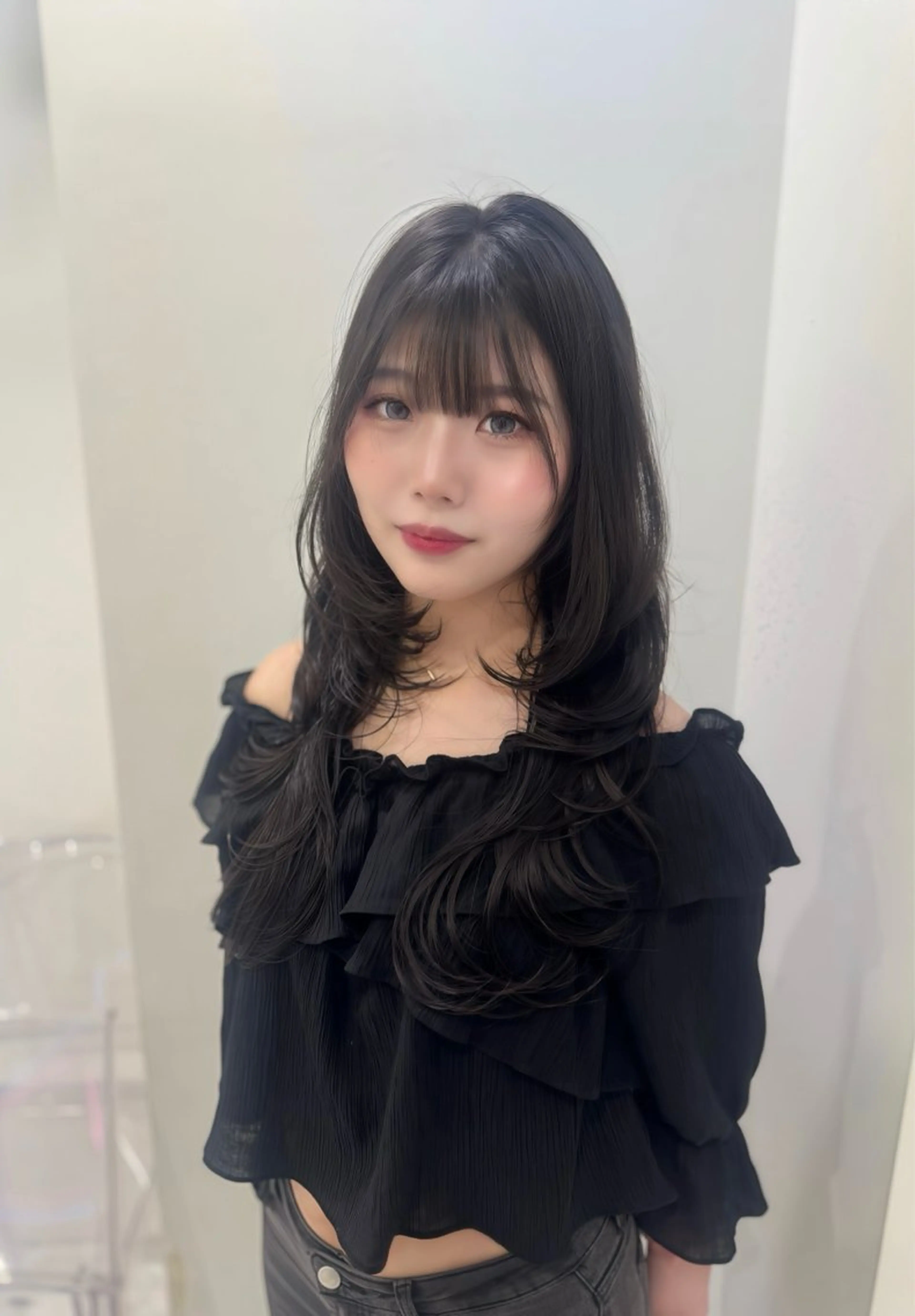 ロング カラー ヘアアレンジ カット ヘアカラー トリートメント ヘッドスパ ヘアセット 韓国レイヤーカット /韓国トレンドカラーのヘアスタイル