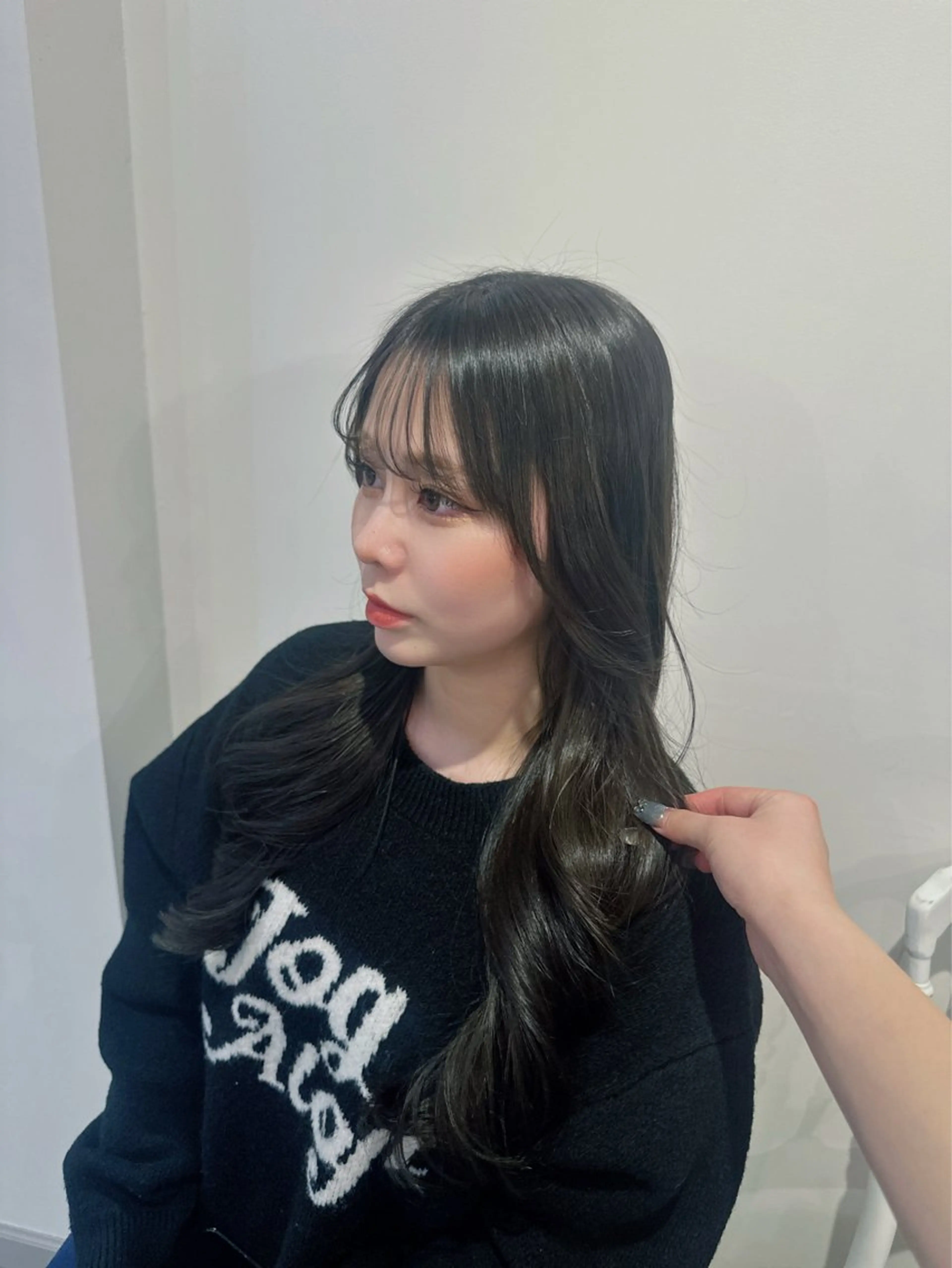 ロング 透け感オリーブ/レイ ヤーカット/KaHoのヘアスタイル