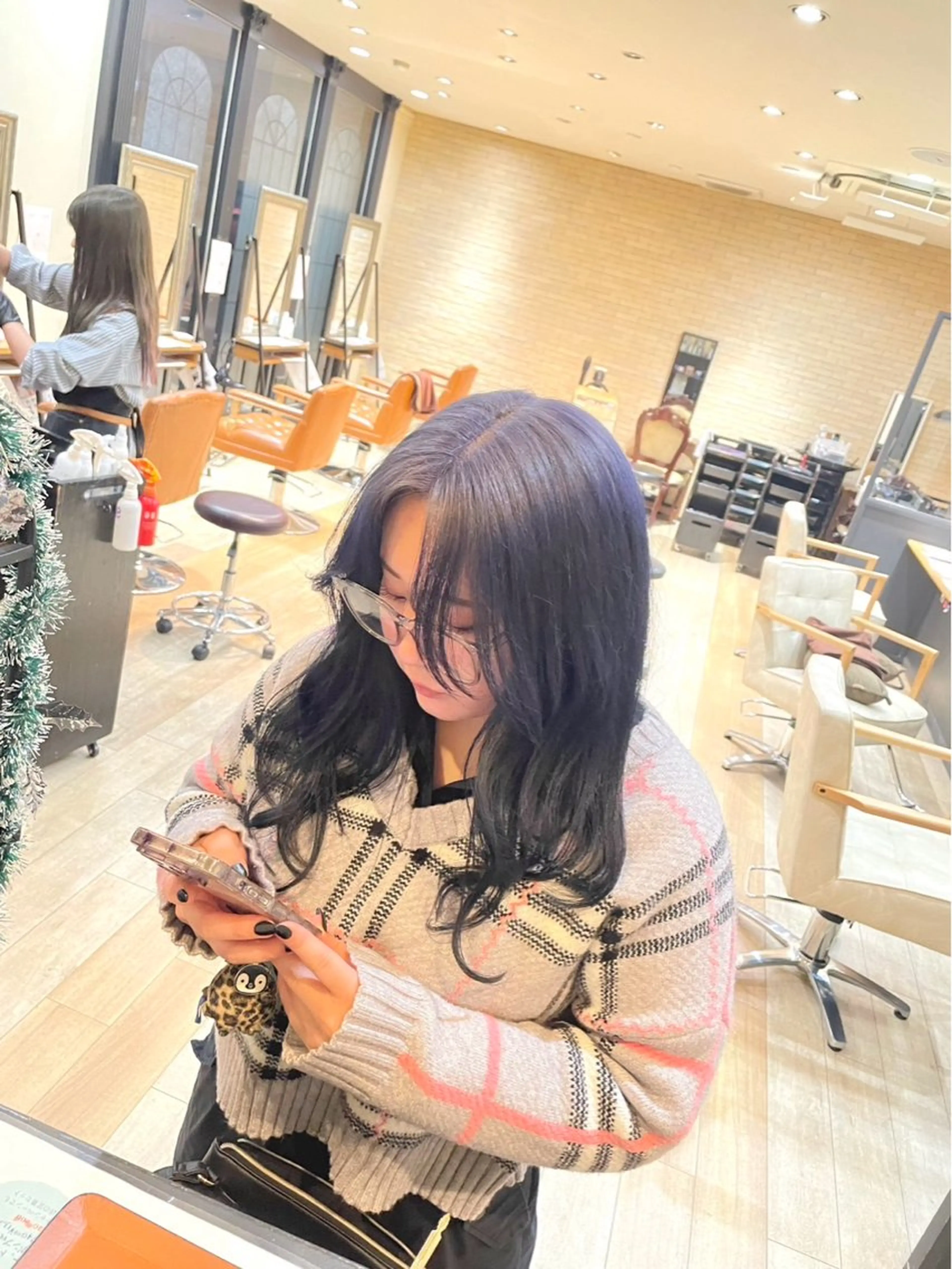 カラー ヘアカラー しおり🍬 KOKORO🤍のヘアスタイル