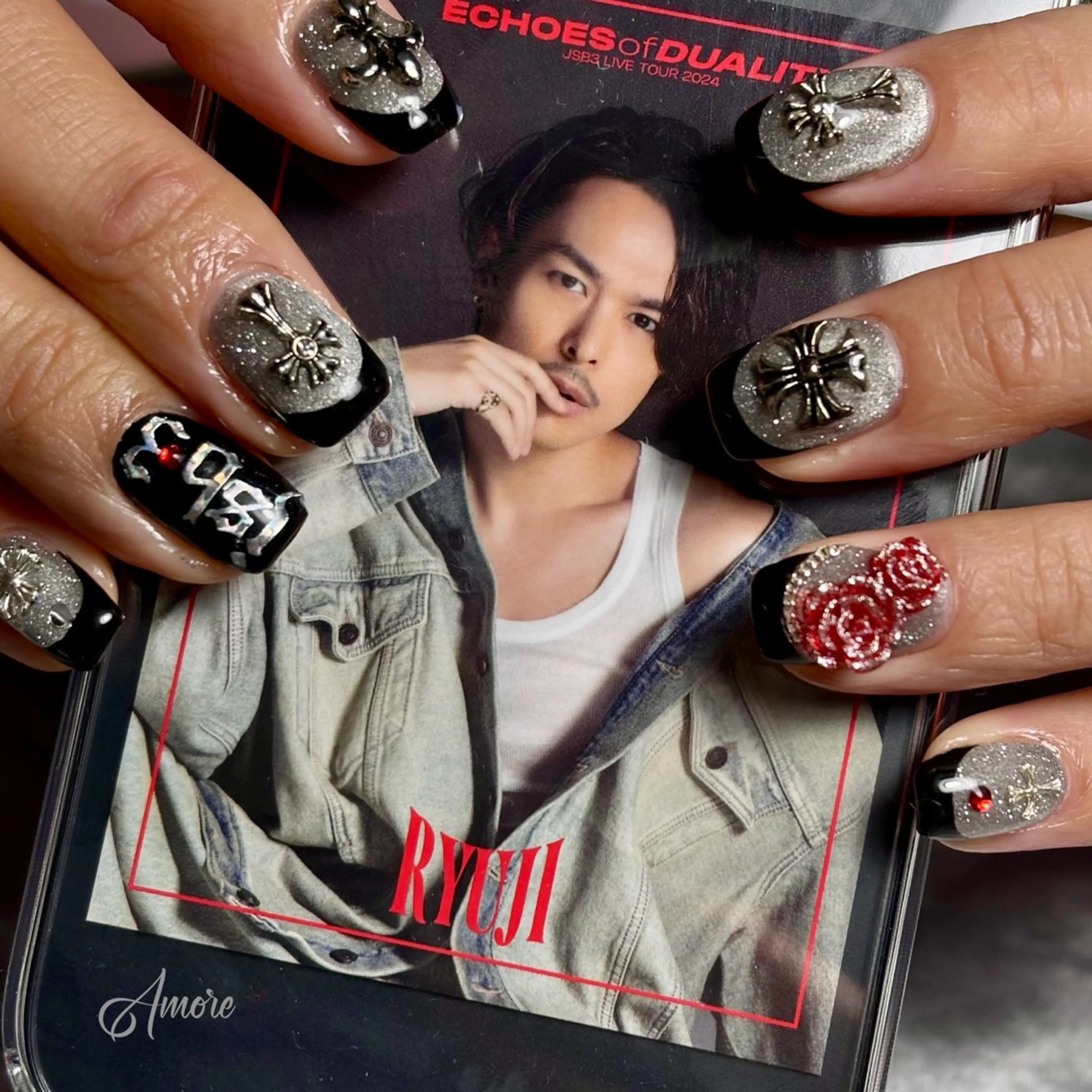 ネイル ジェルネイル キラキラネイル 韓国ネイル マグネットネイル パラジェル You kyehwaのネイルデザイン