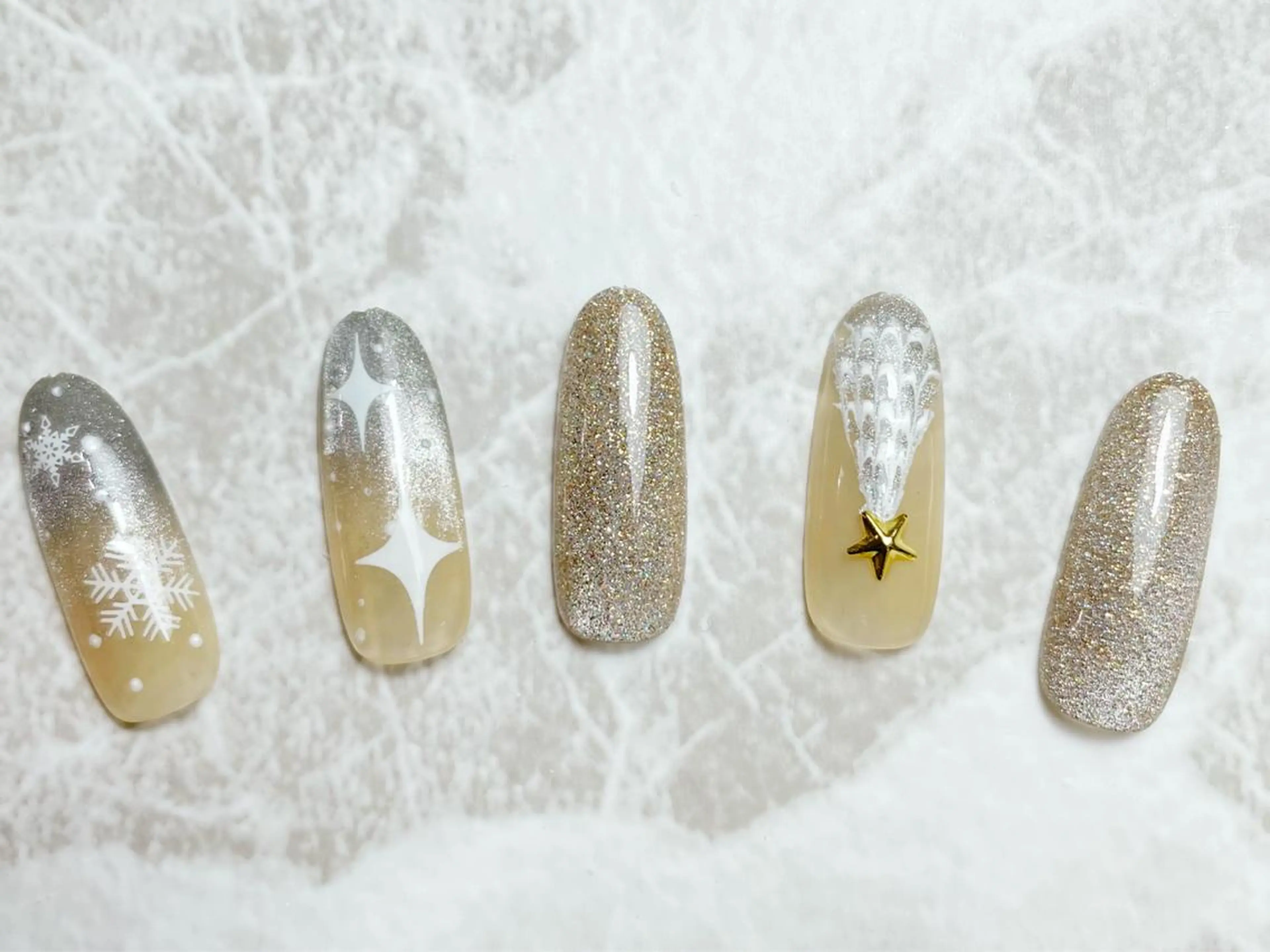 ネイル ハンドネイル マジック ミラーのネイルデザイン