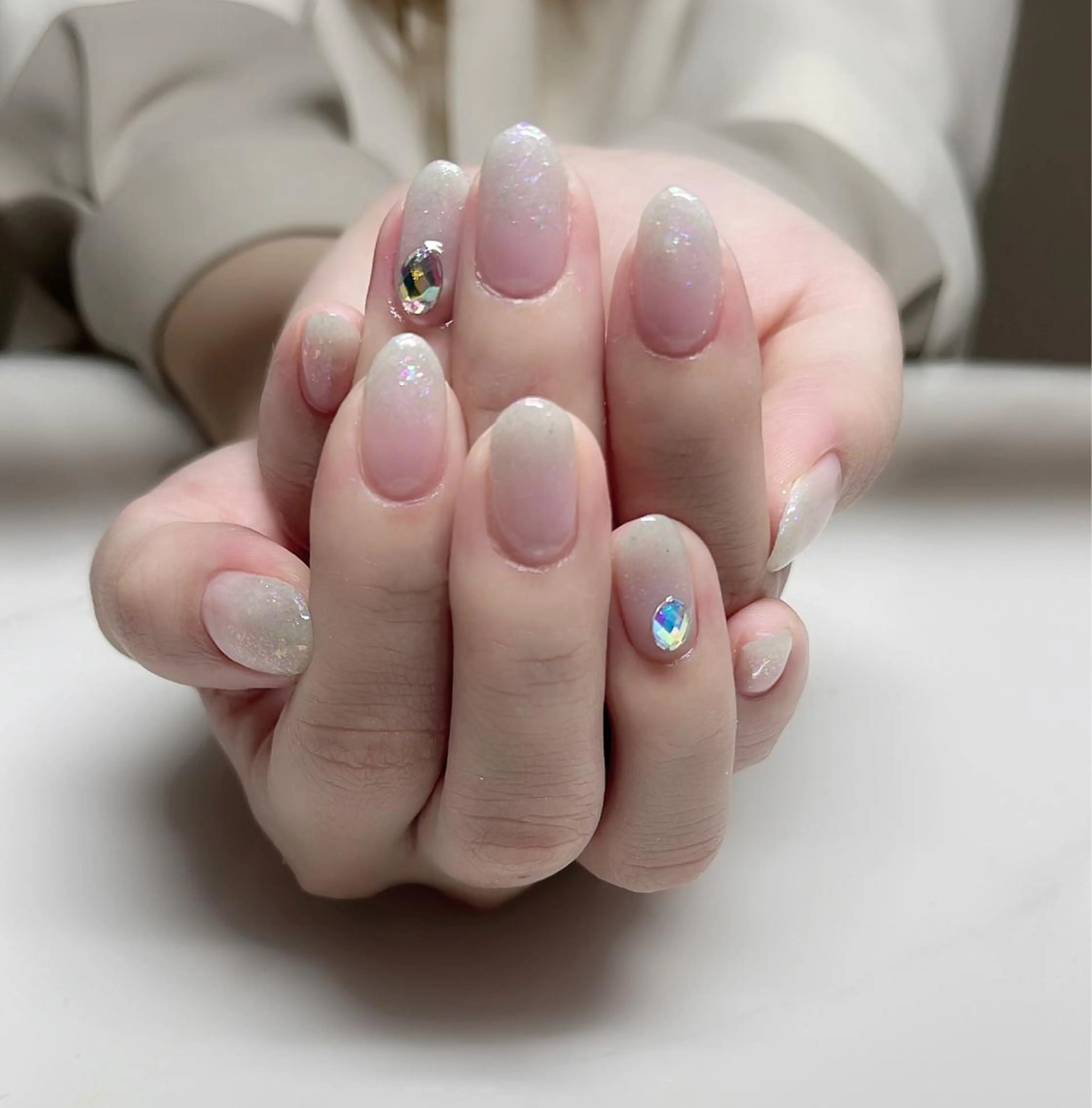 ネイル オーロラネイル べっ甲ネイル クリアネイル 氷ネイル・うるうるネイル 韓国ネイル ハンドネイル KARI ネイルサロンのネイルデザイン