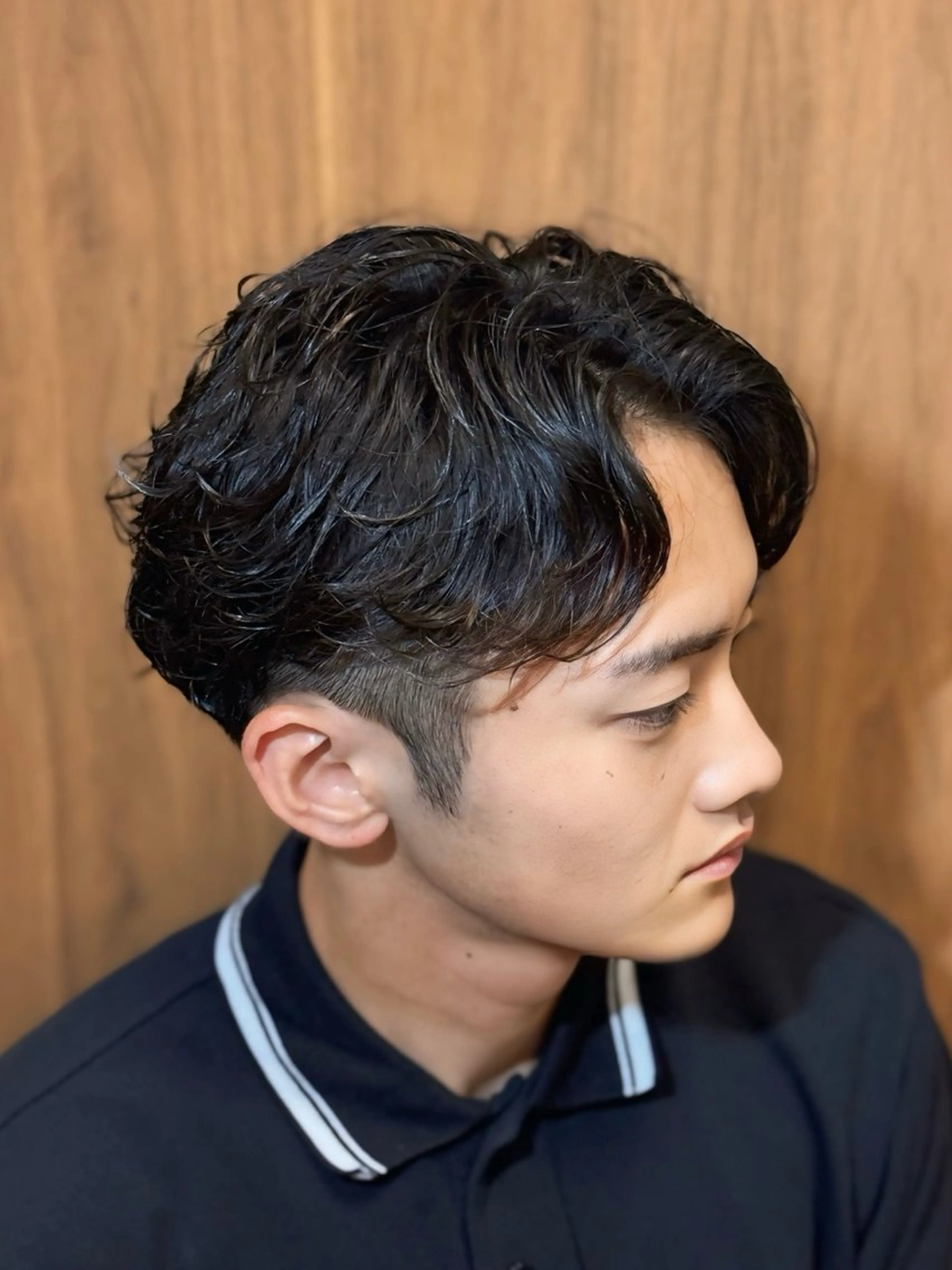 ミディアム 岩間 佳祐のヘアスタイル