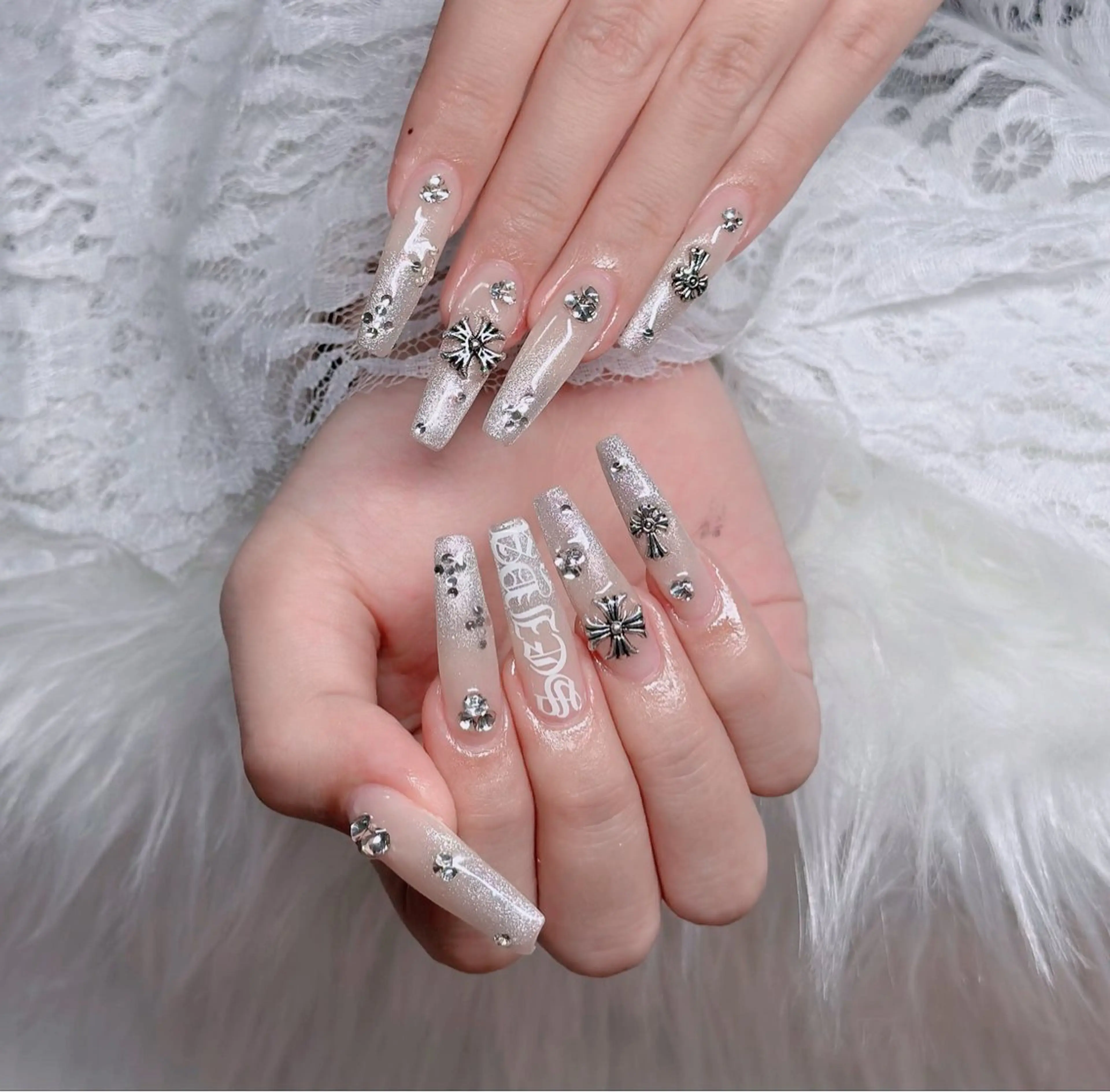 ネイル フレンチネイル ジェルネイル ハロウィン キラキラネイル 韓国ネイル ハンドネイル H.baby Nail Salonのネイルデザイン