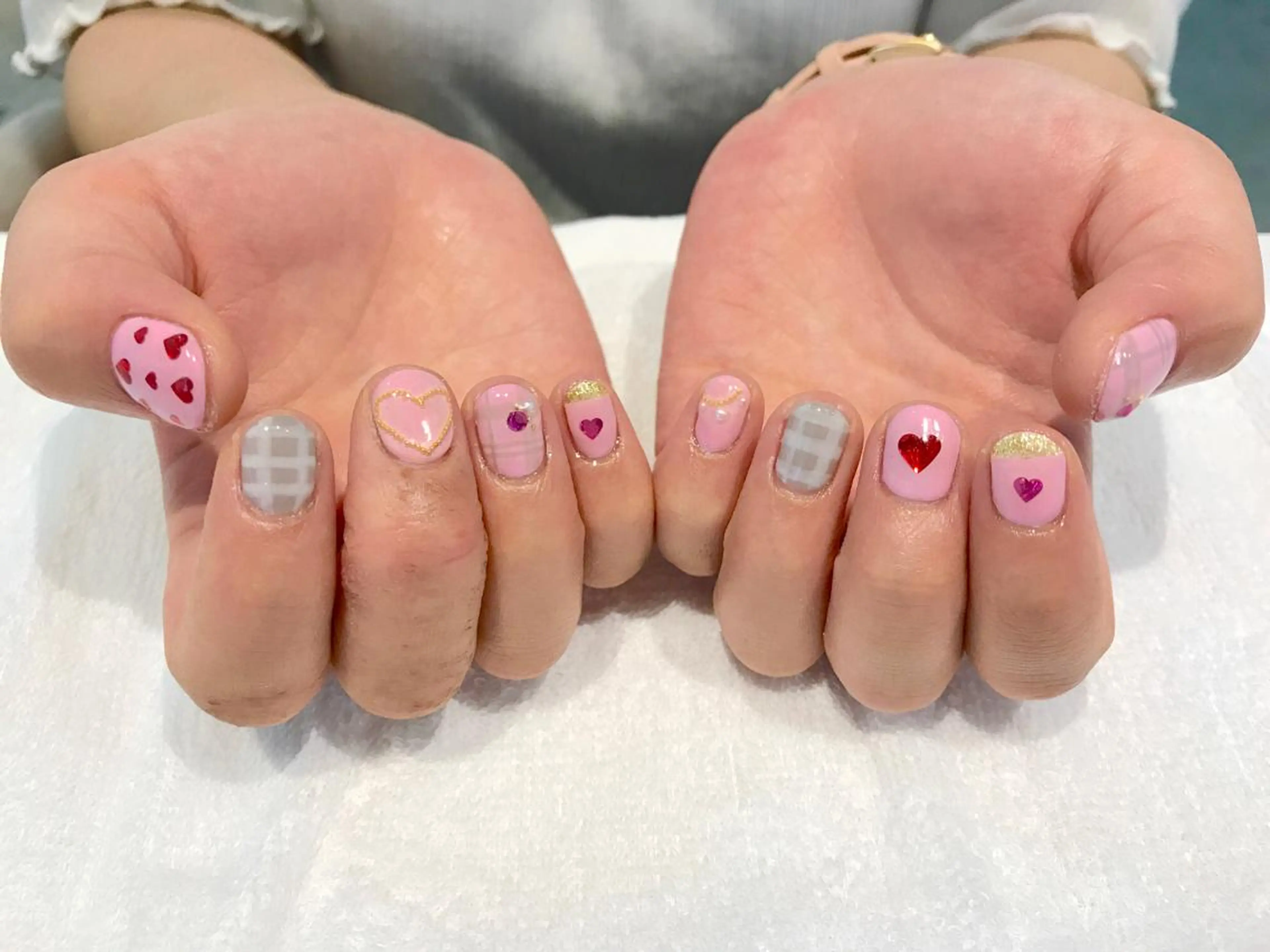 ネイル ガーリー NARUMI HYODOのネイルデザイン