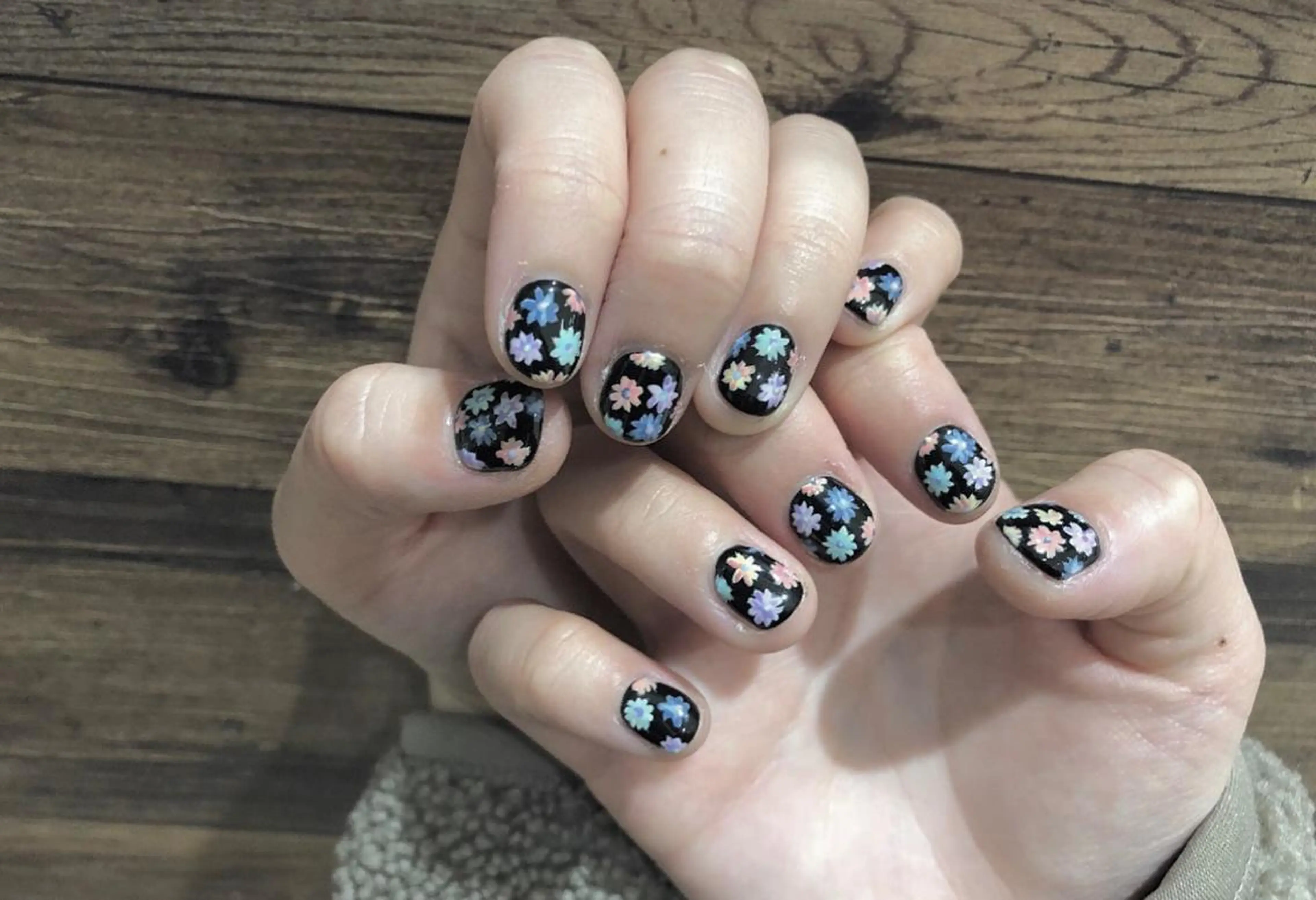 ネイル パラあり！フィルイン 美フォルムのネイルデザイン