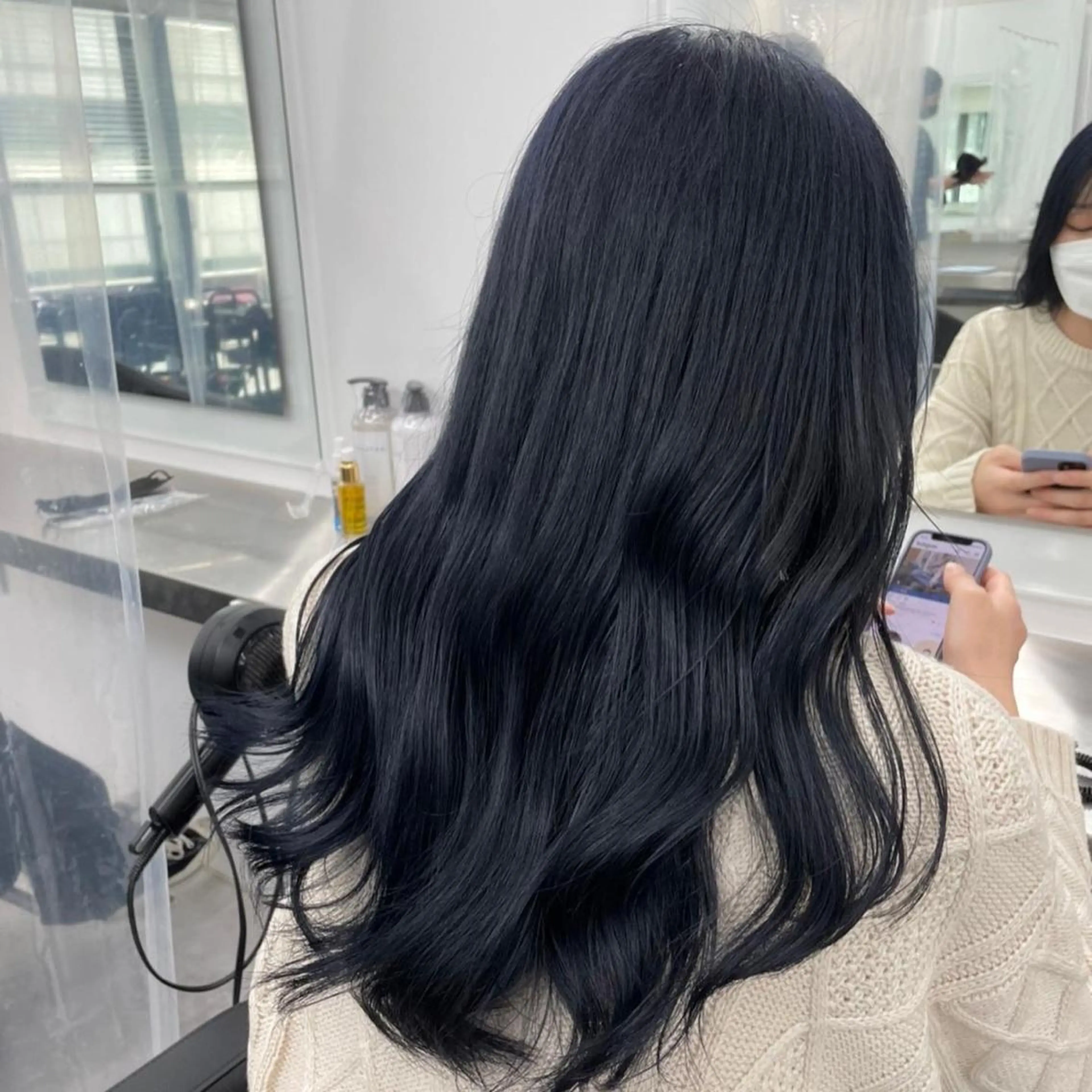 ロング トレンドモテカラー 🩷色落ちまで可愛くのヘアスタイル
