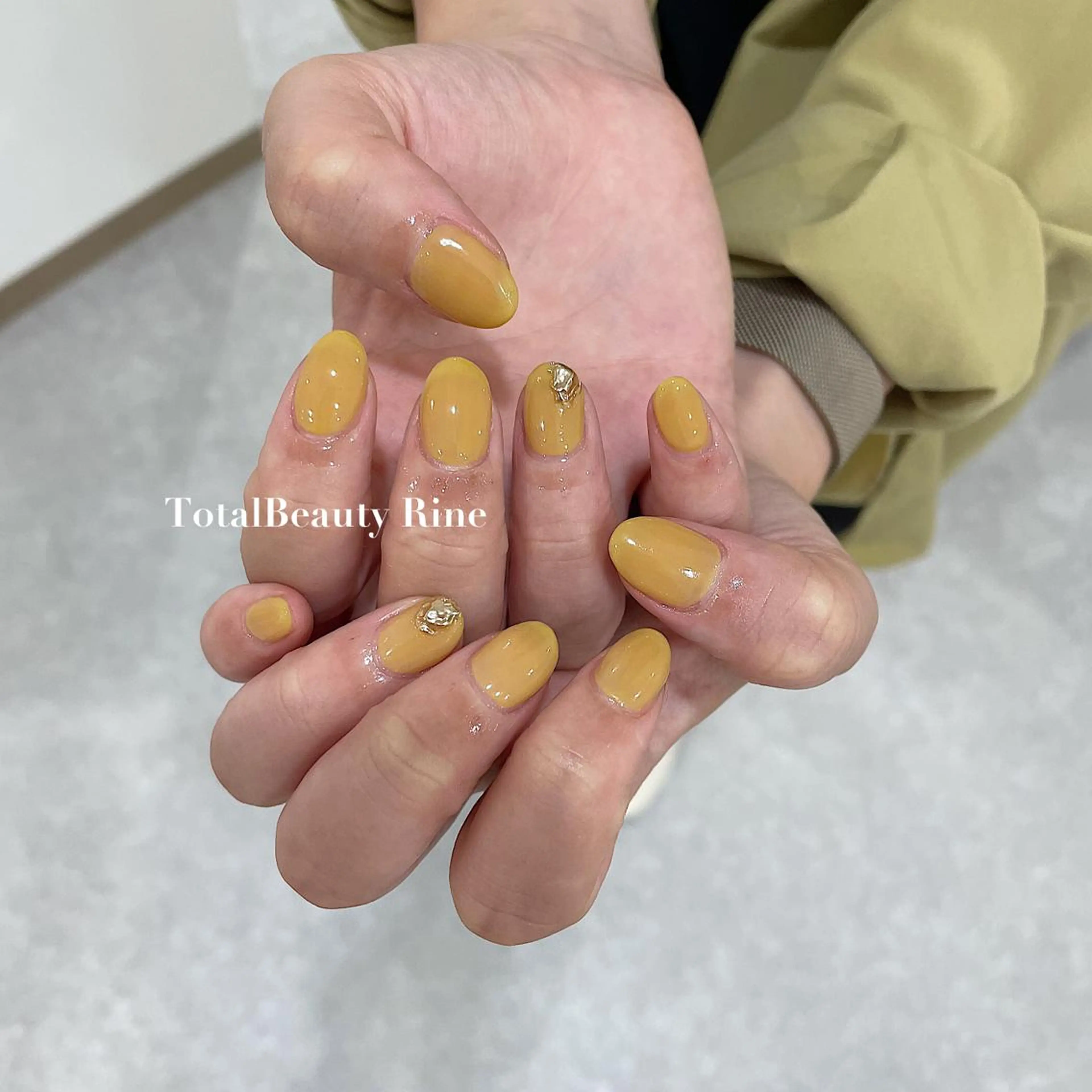 ネイル Rine 放出 (リネ)のネイルデザイン