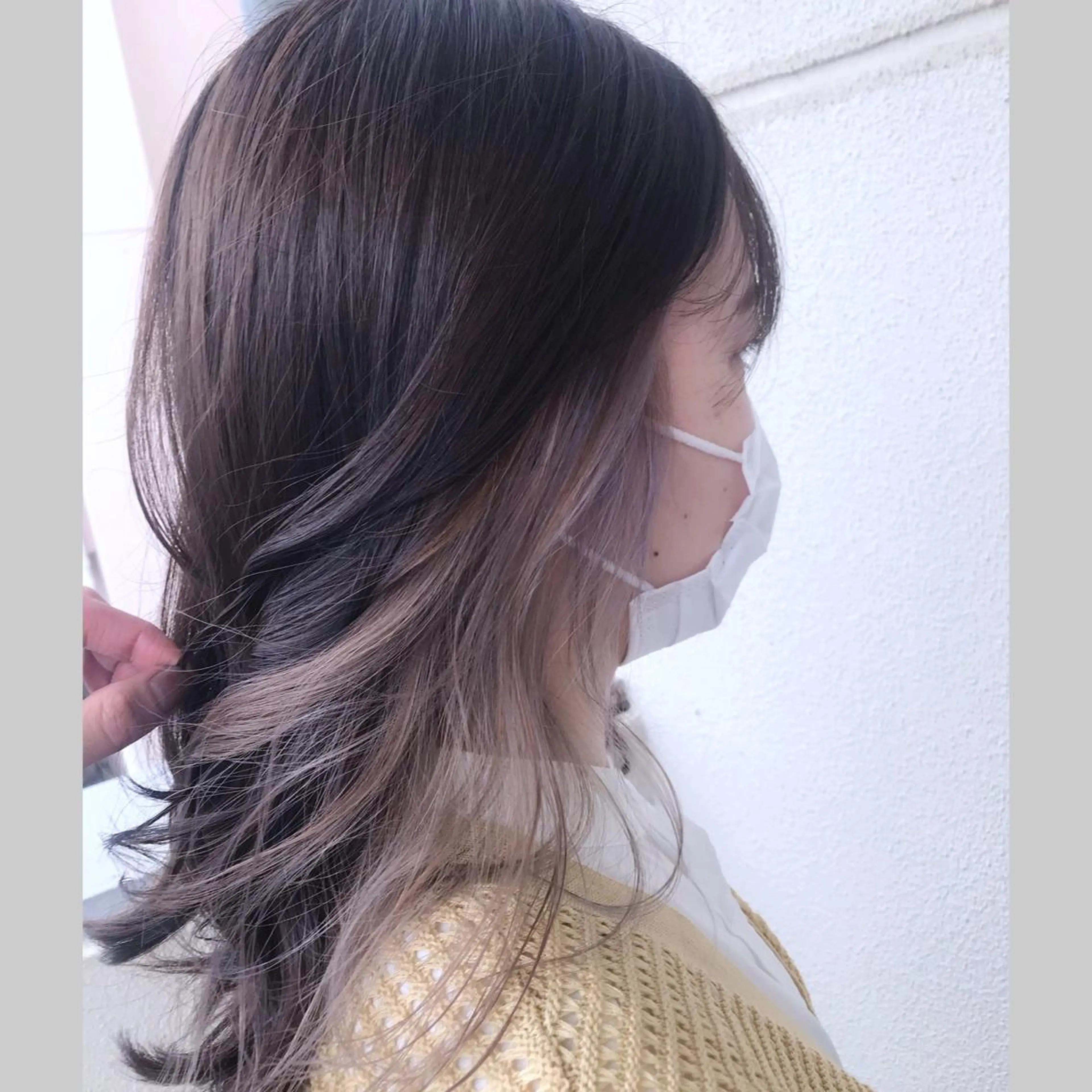 ミディアム カラー イヤリングカラー カット パーマ トリートメント ブリーチ/髪質改善/ レイヤー/YUTO‎のヘアスタイル