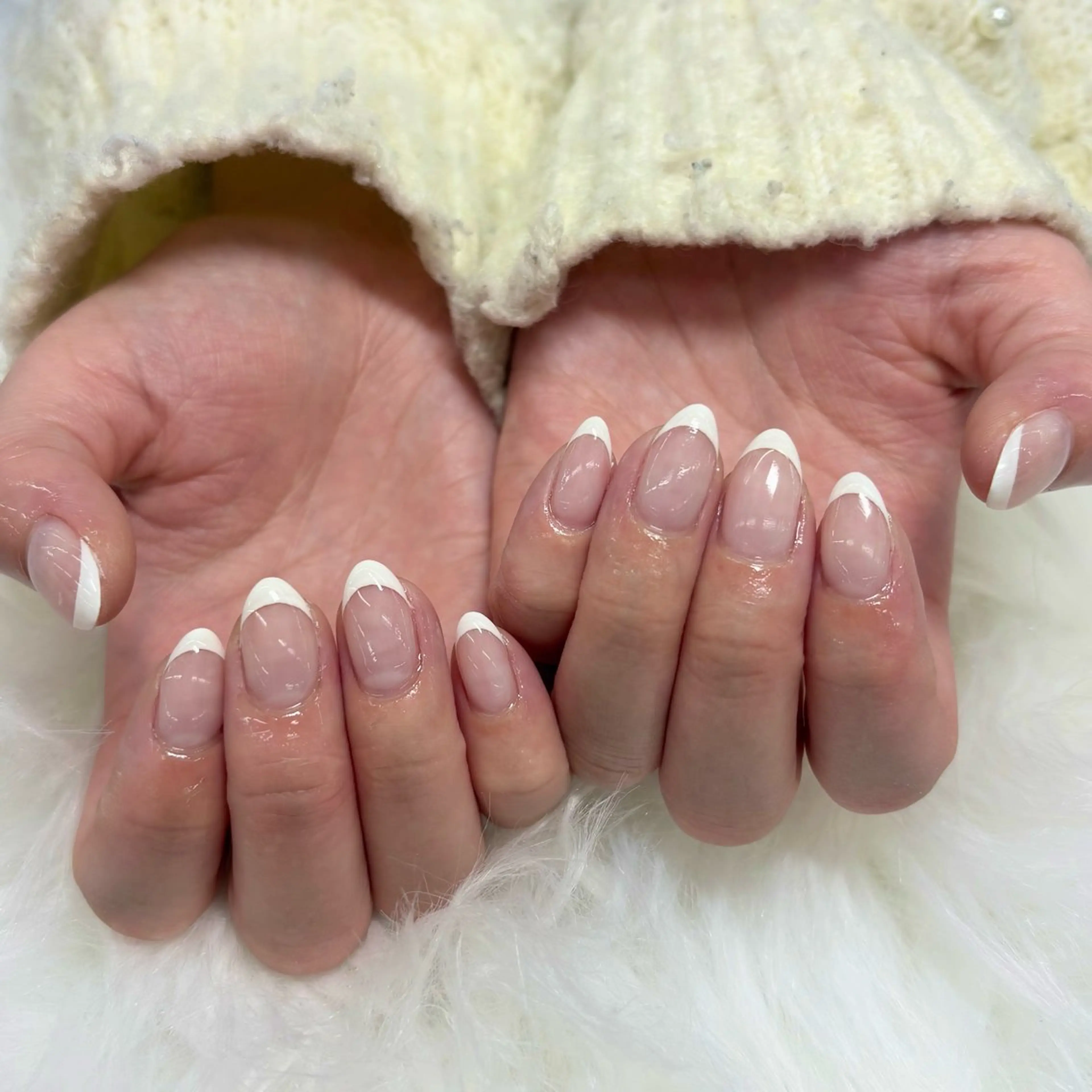 1日1名様限定!【オフ込み1950円✨】クリアベース白フレンチ🤍の写真