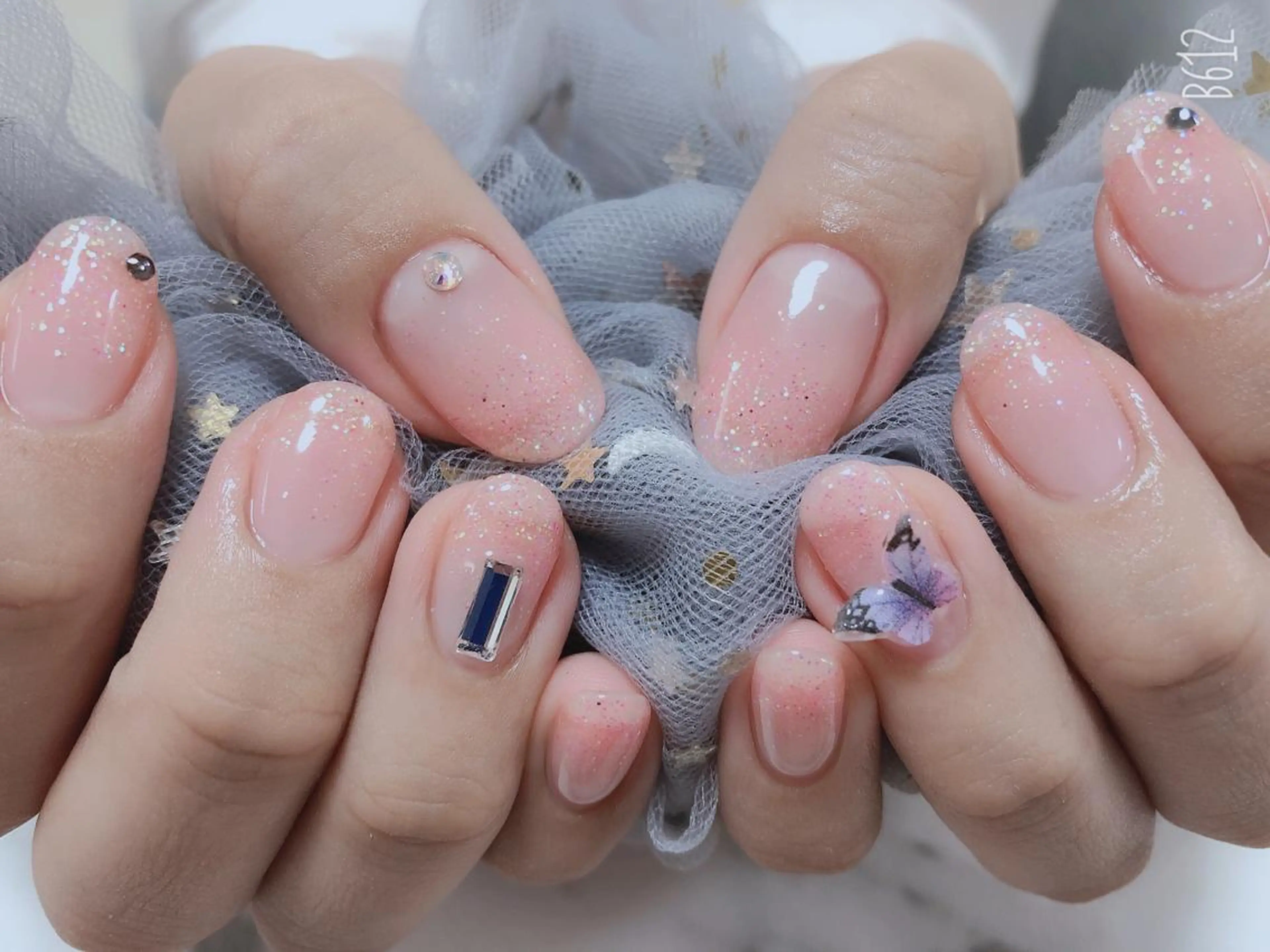 ネイル ネイルサロンエクラ 🫧Shizukaのネイルデザイン