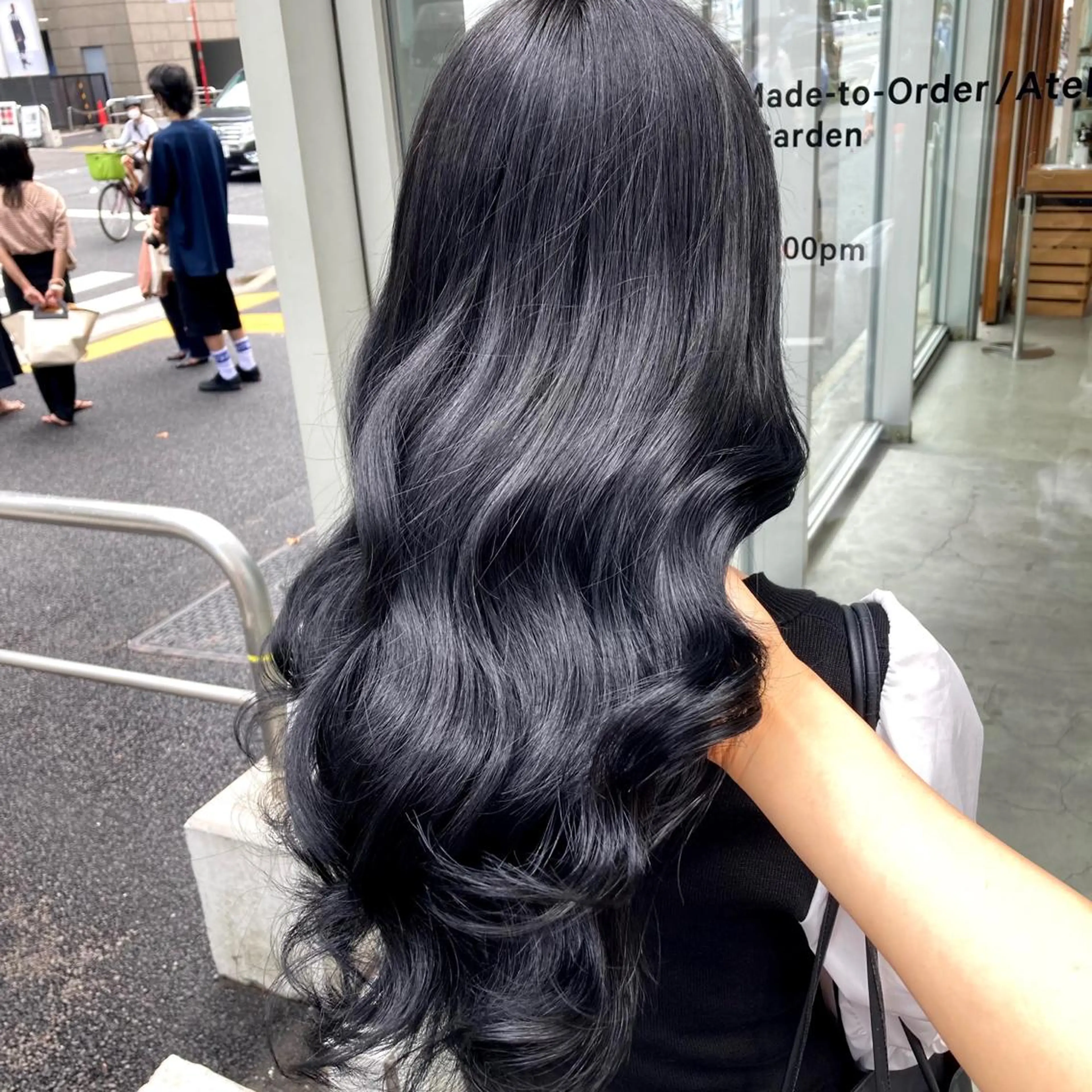 ロング トレンドモテカラー 🩷色落ちまで可愛くのヘアスタイル