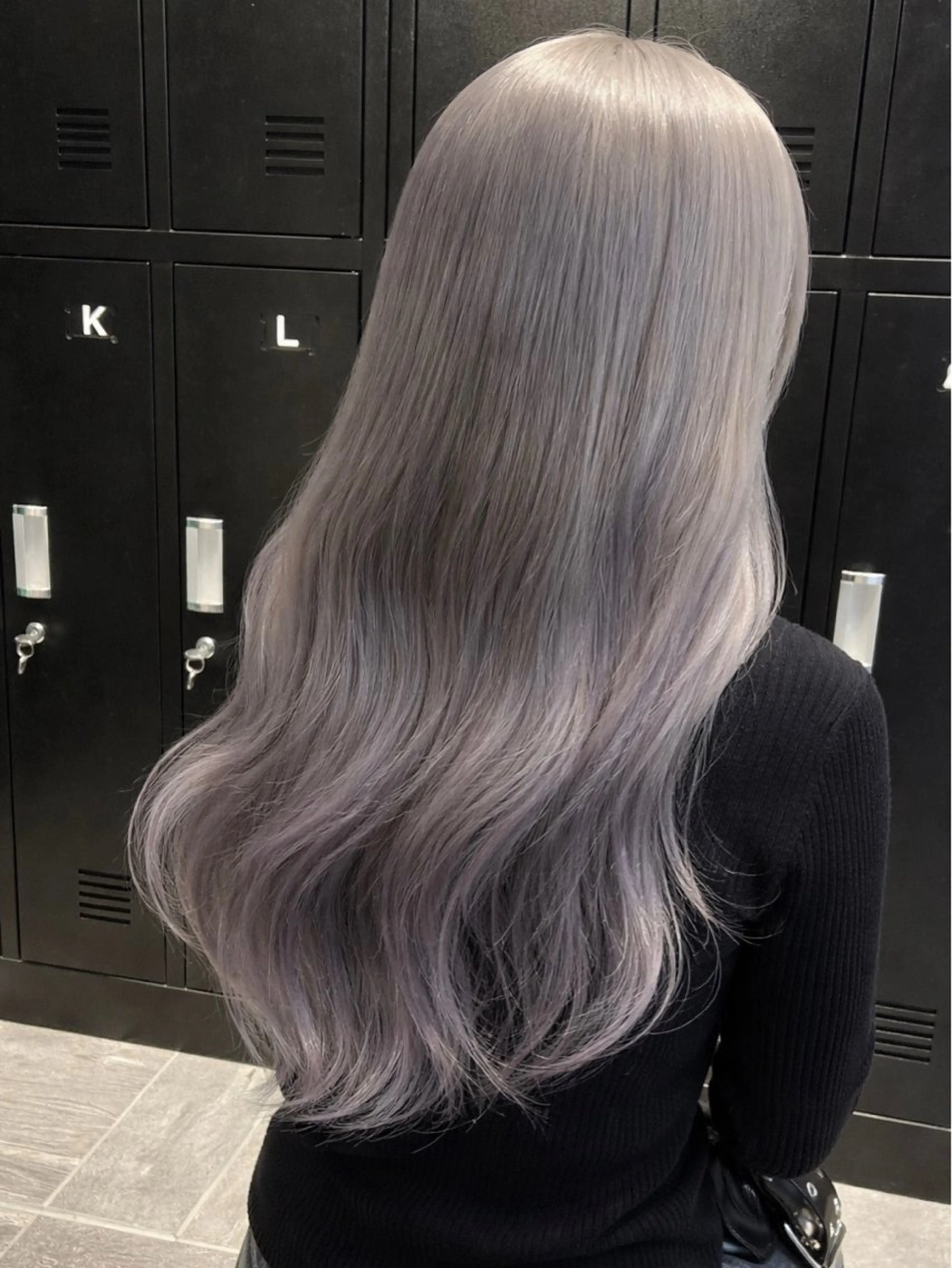 カラー momo /鍛冶屋町のヘアスタイル