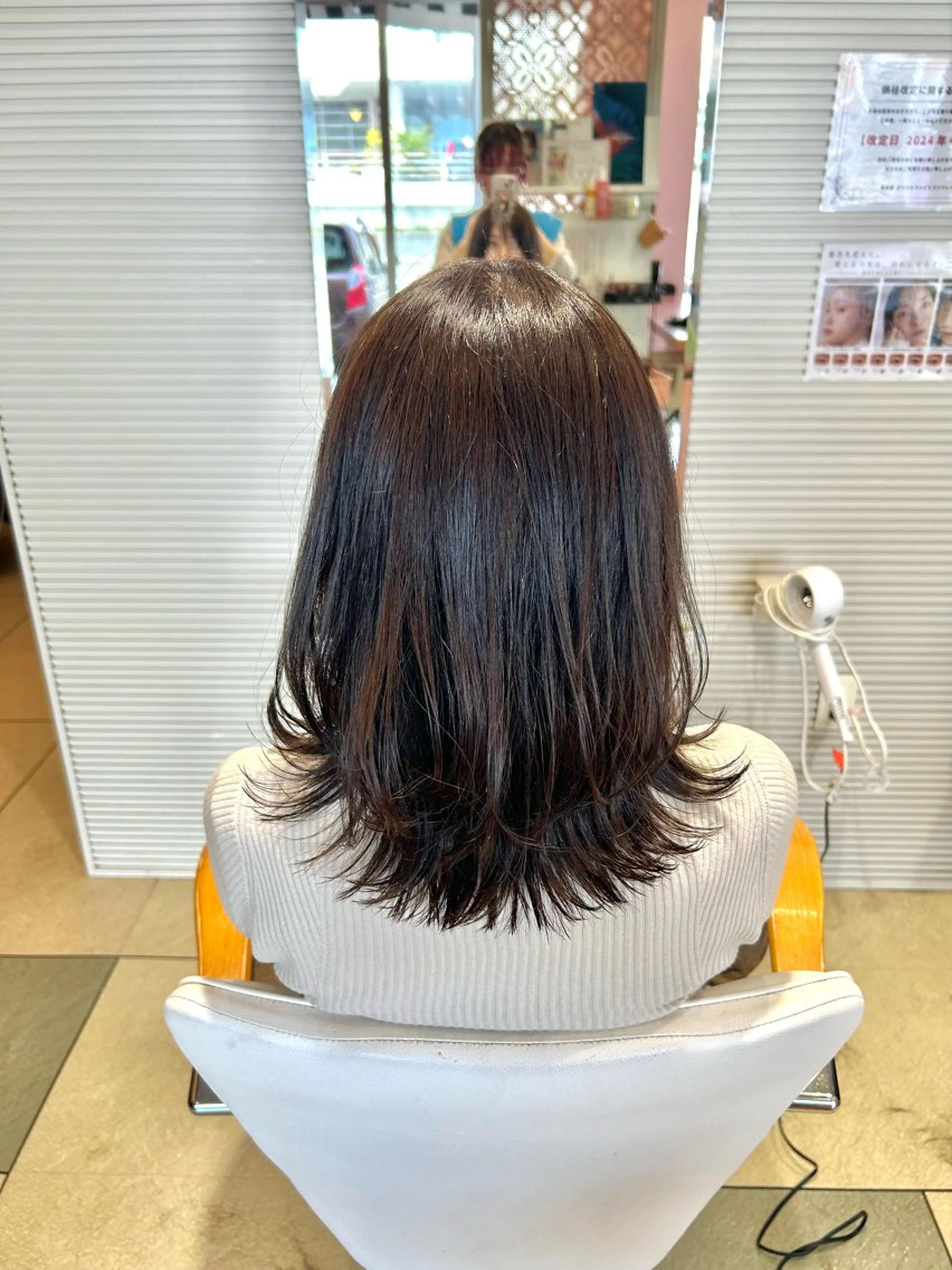 ミディアム カラー 🩷愛咲🩷レイヤー /透明感カラーのヘアスタイル