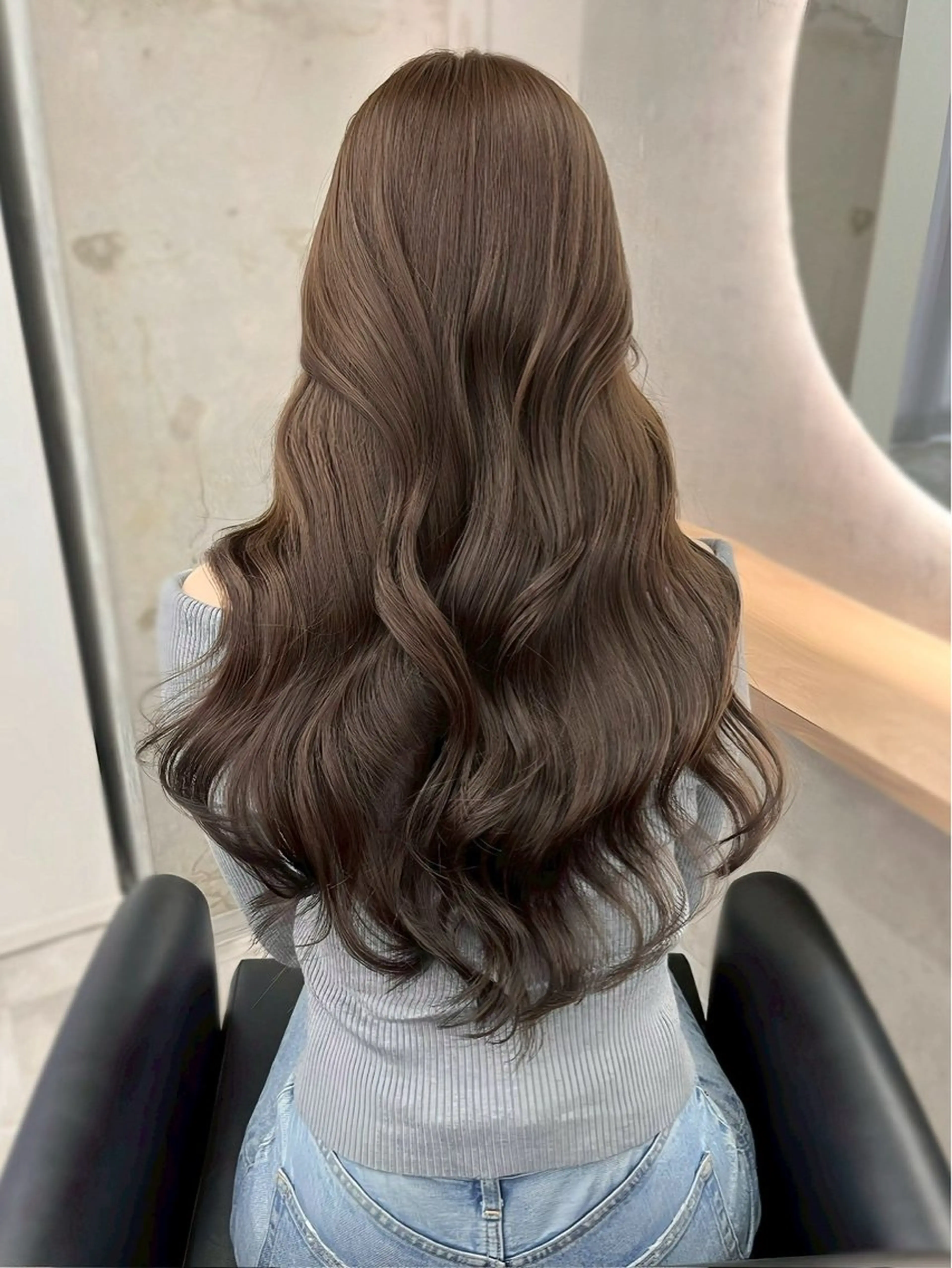 ロング カラー 東頭 さくらのヘアスタイル