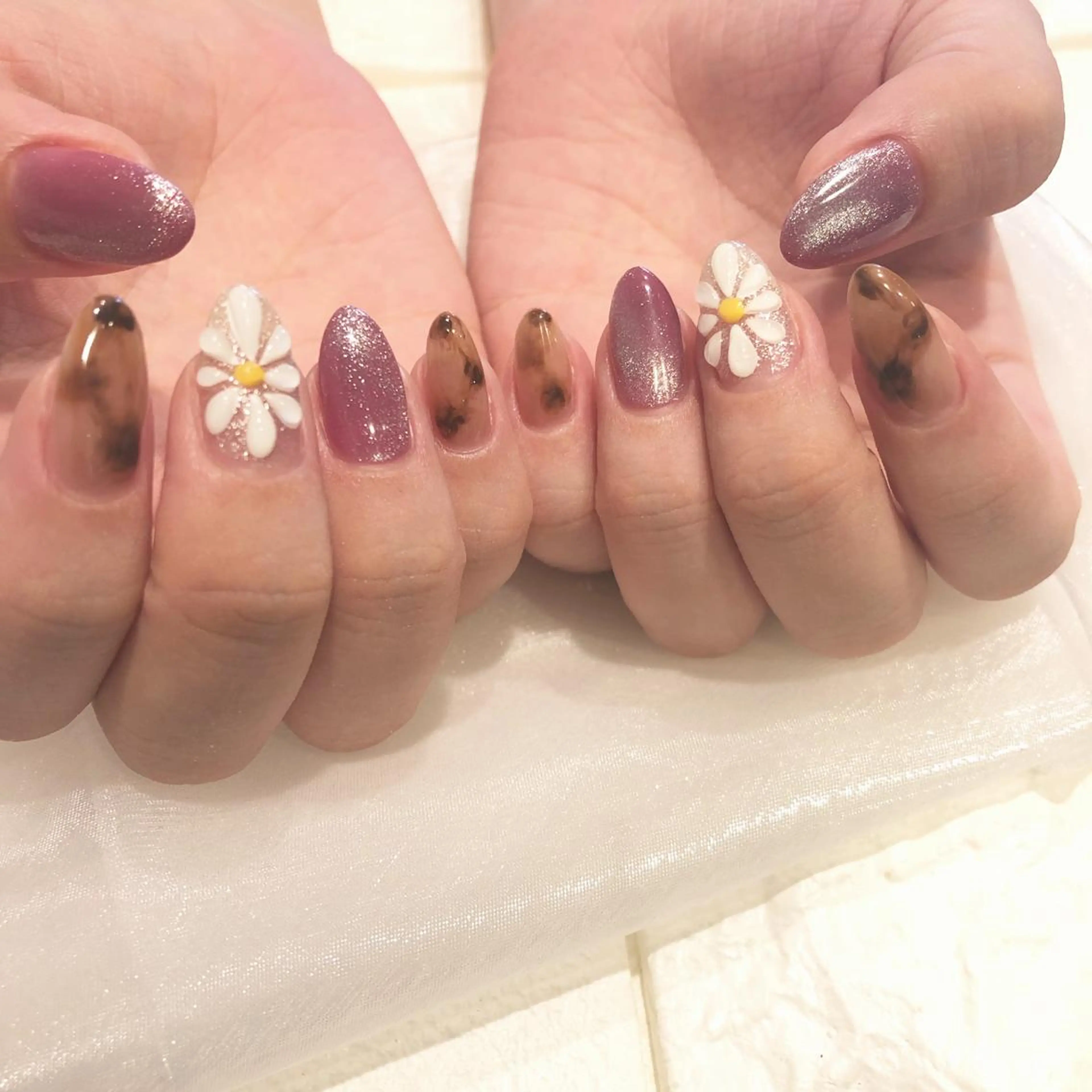 ネイル アートネイル earth甲府昭和店 西村香穂のネイルデザイン