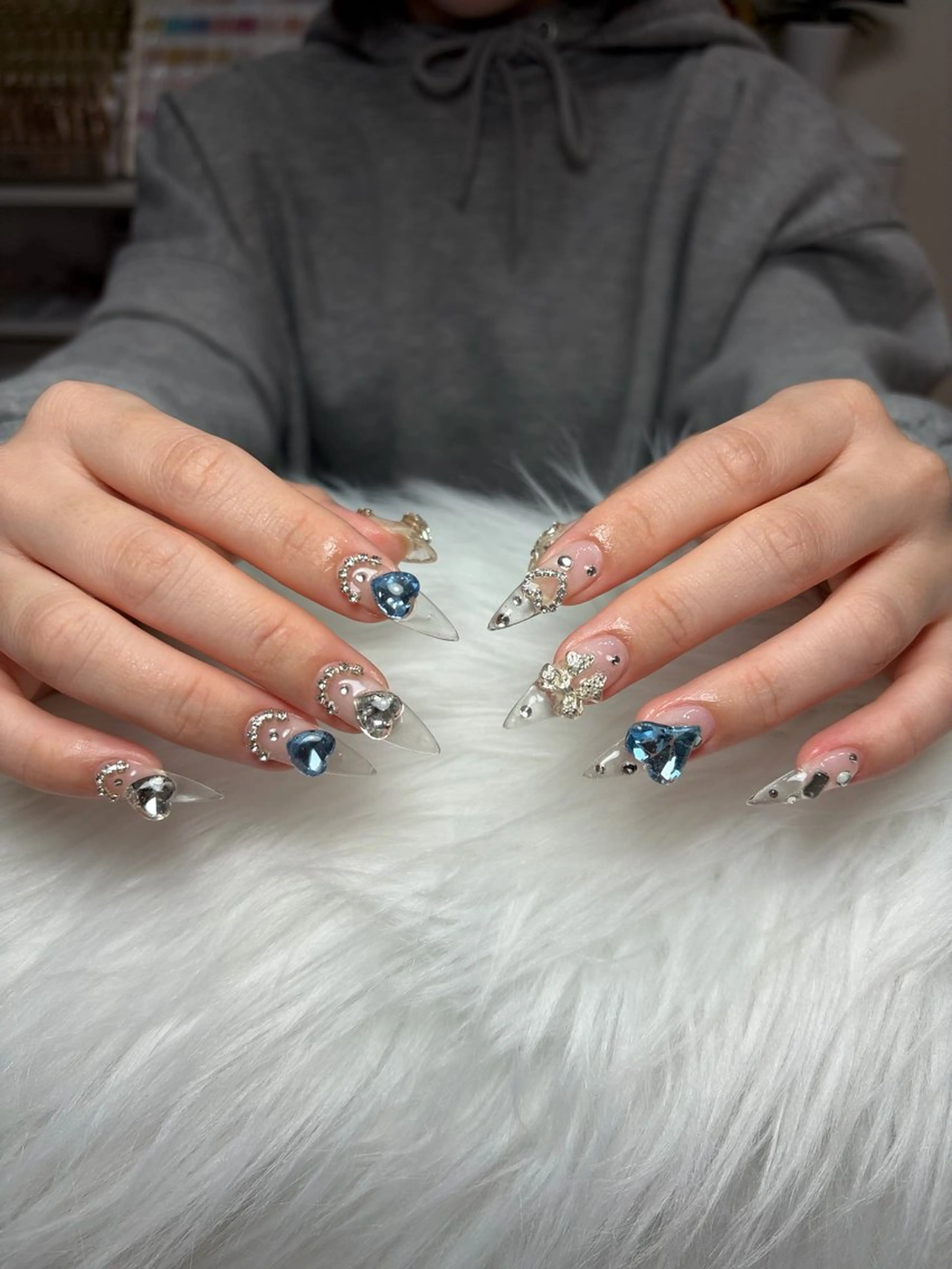 ネイル アートネイル 長さ出し ジェルネイル マグネットネイル ニュアンスネイル ハンドネイル Cloudy Chan Nailのネイルデザイン