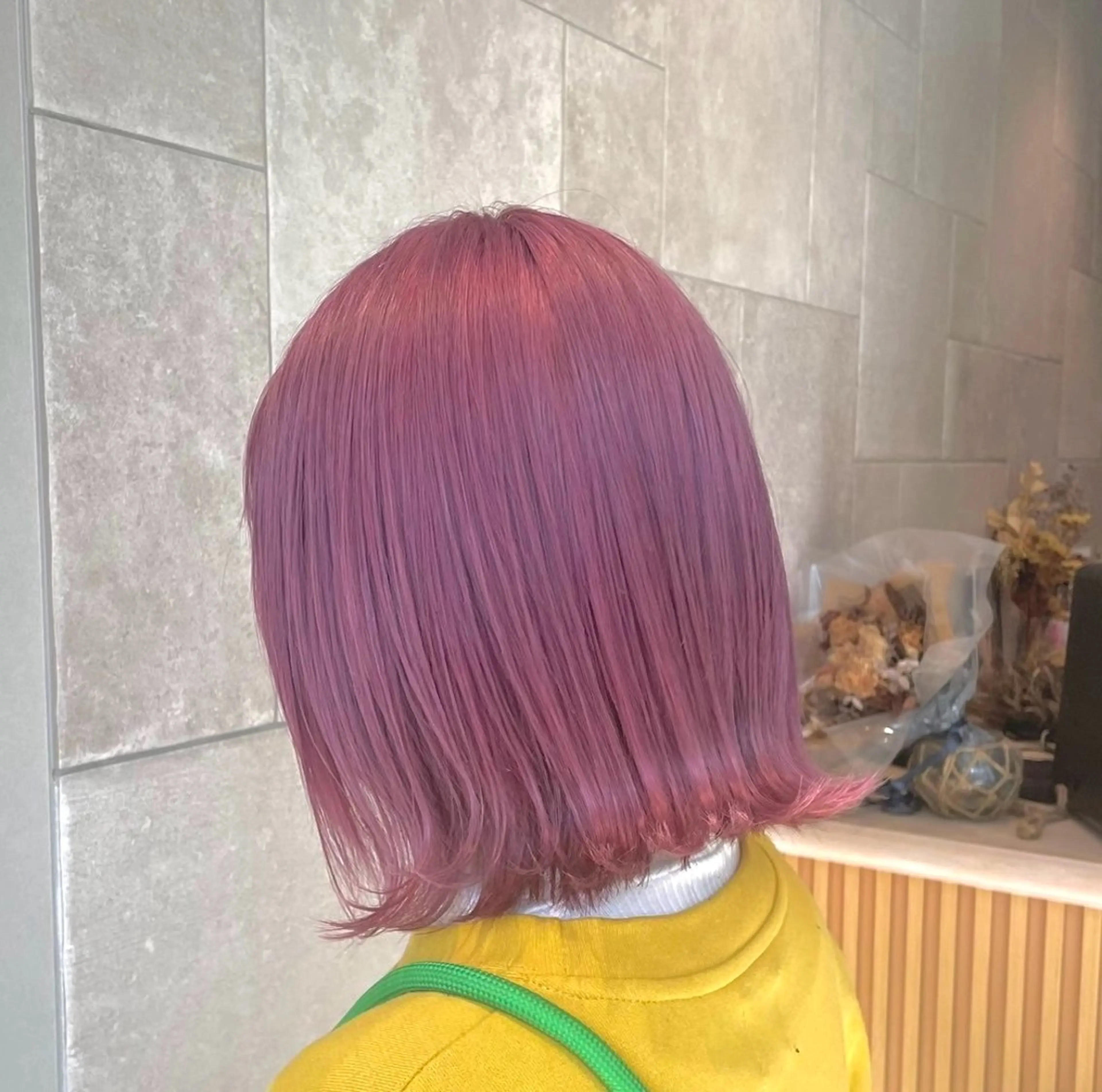 ショート カラー カット 🌈コテ巻き風パーマ LOHASせいな🌈のヘアスタイル