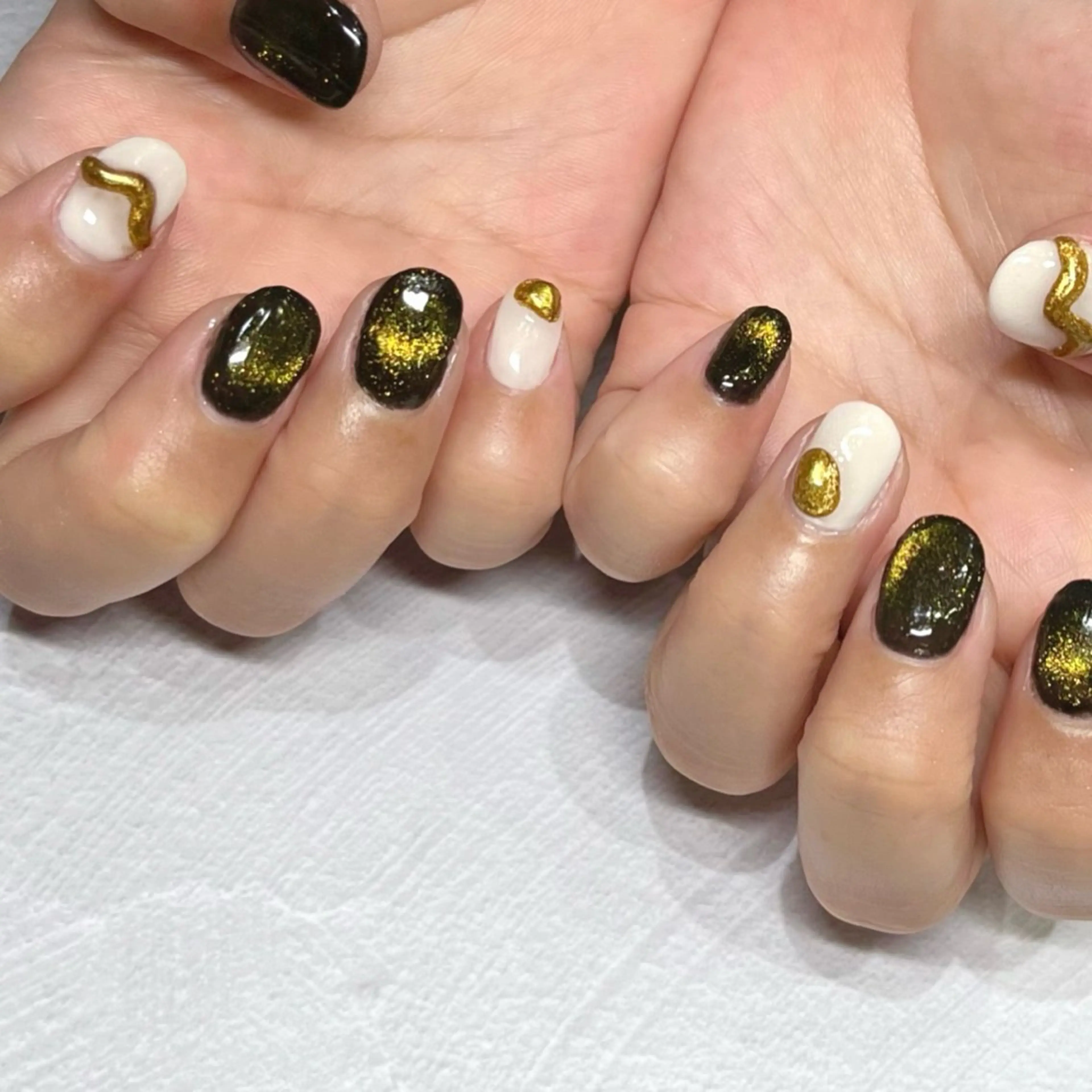 ネイル マグネットネイル ニュアンスネイル shiki_nail 🪐のネイルデザイン