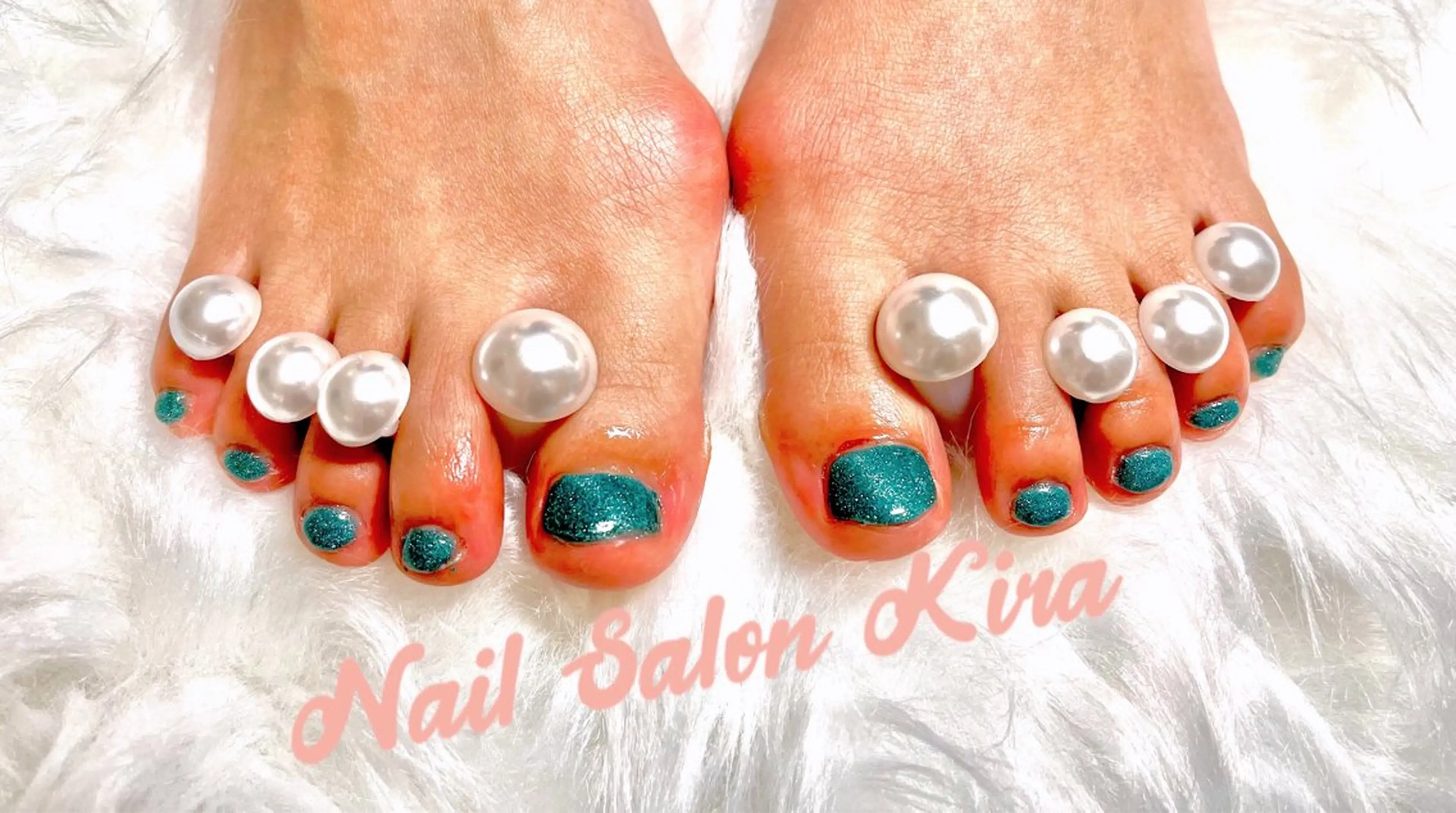 ネイル フラッシュネイル フラッシュマグ ジェルネイル フットネイル ⭐️ saki⭐️のネイルデザイン