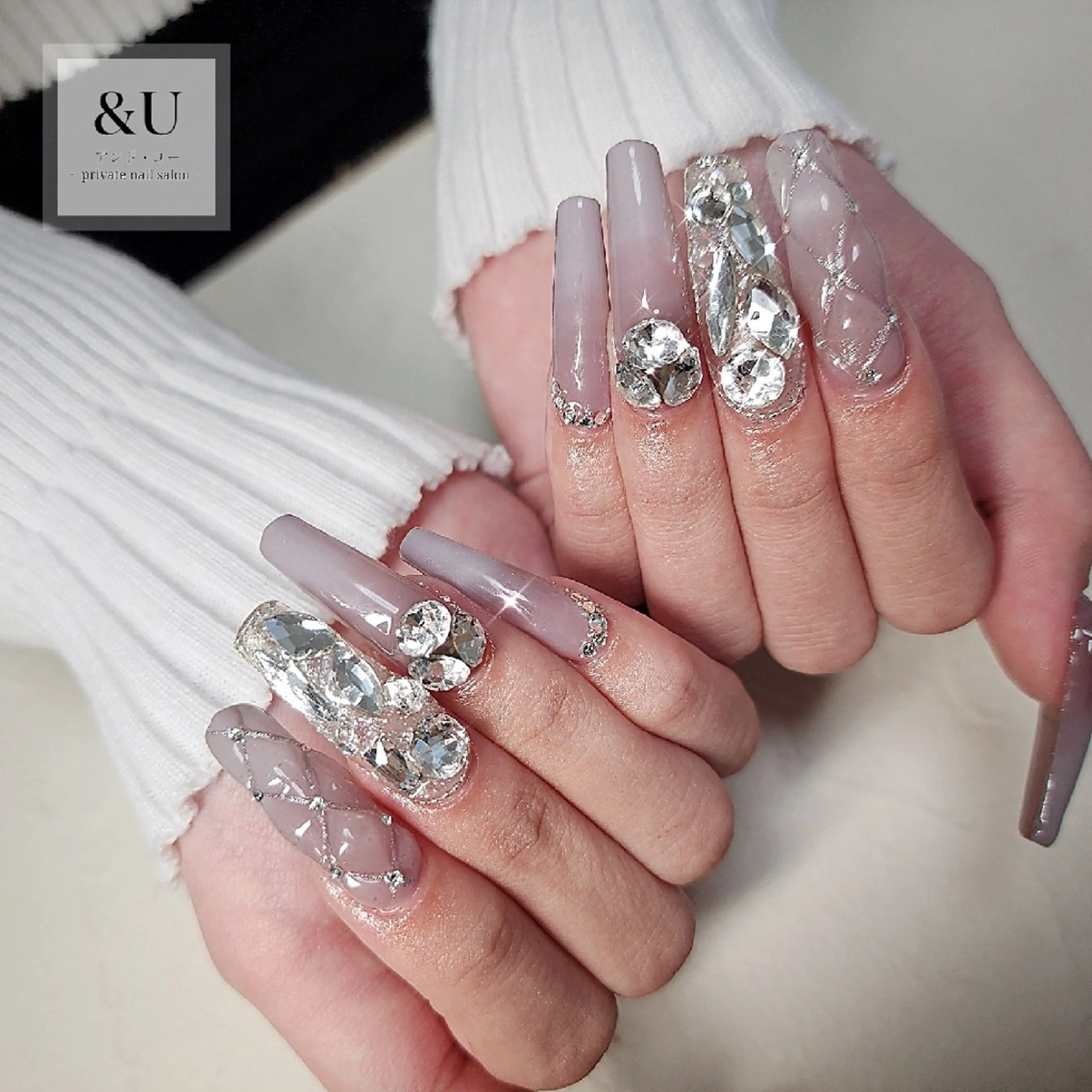 ネイル ロングネイル スーパーロングネイル ハンドネイル ＆Ｕ (アンド・ユー)のネイルデザイン