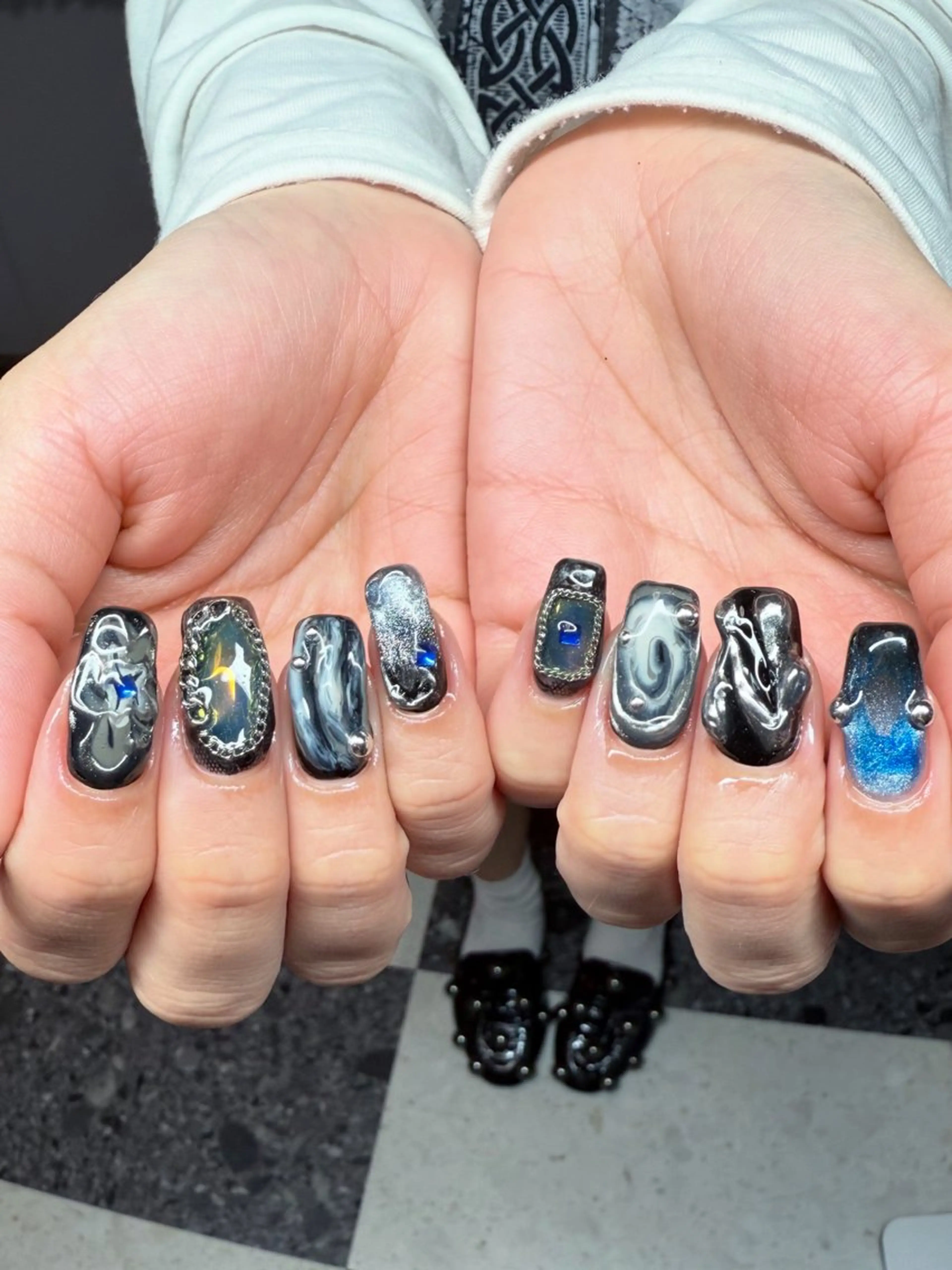 ネイル ブルー シルバー シンプルネイル ハンドネイル posa nail モエミのネイルデザイン