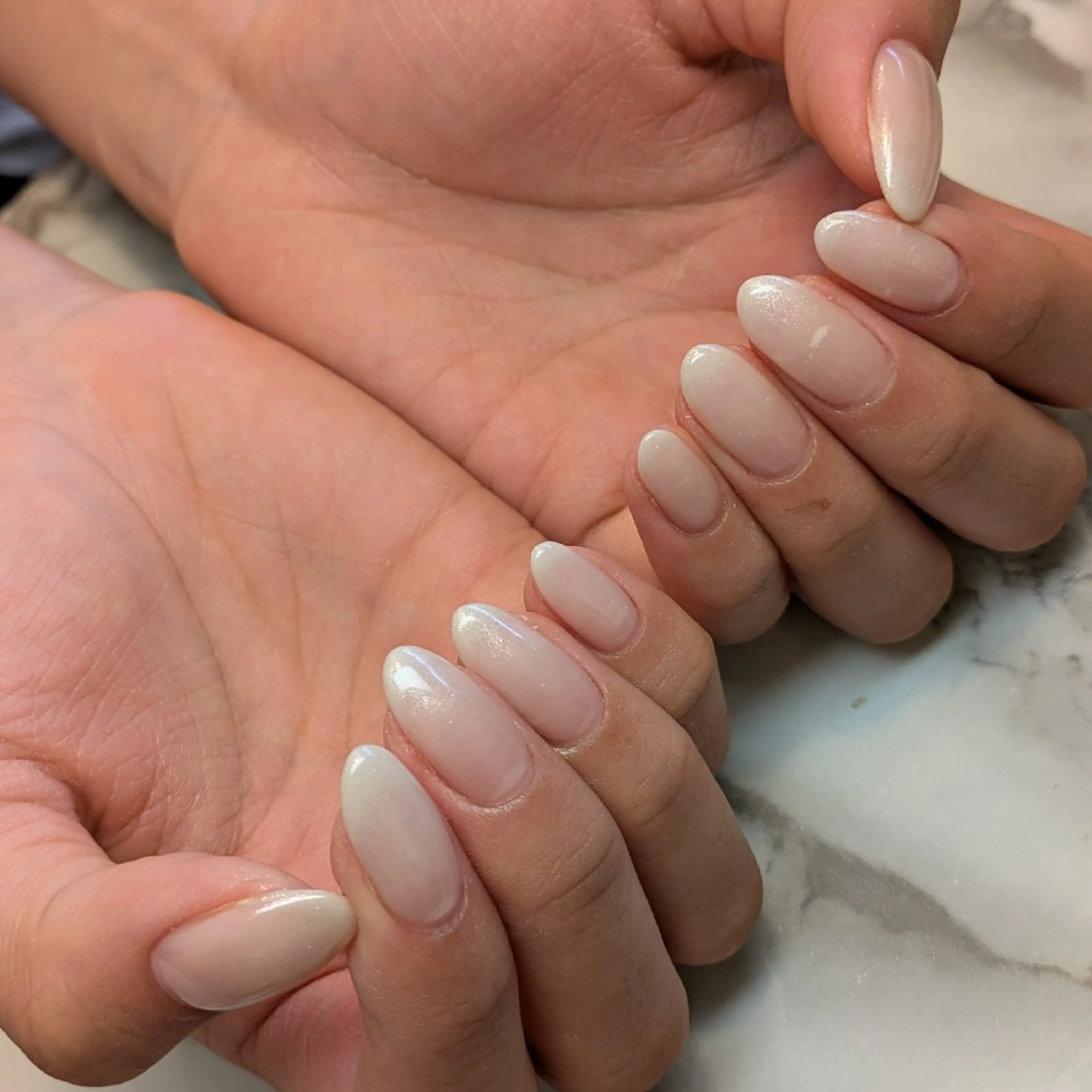 ネイル グラデーション ジェヌインネイル 河内のネイルデザイン