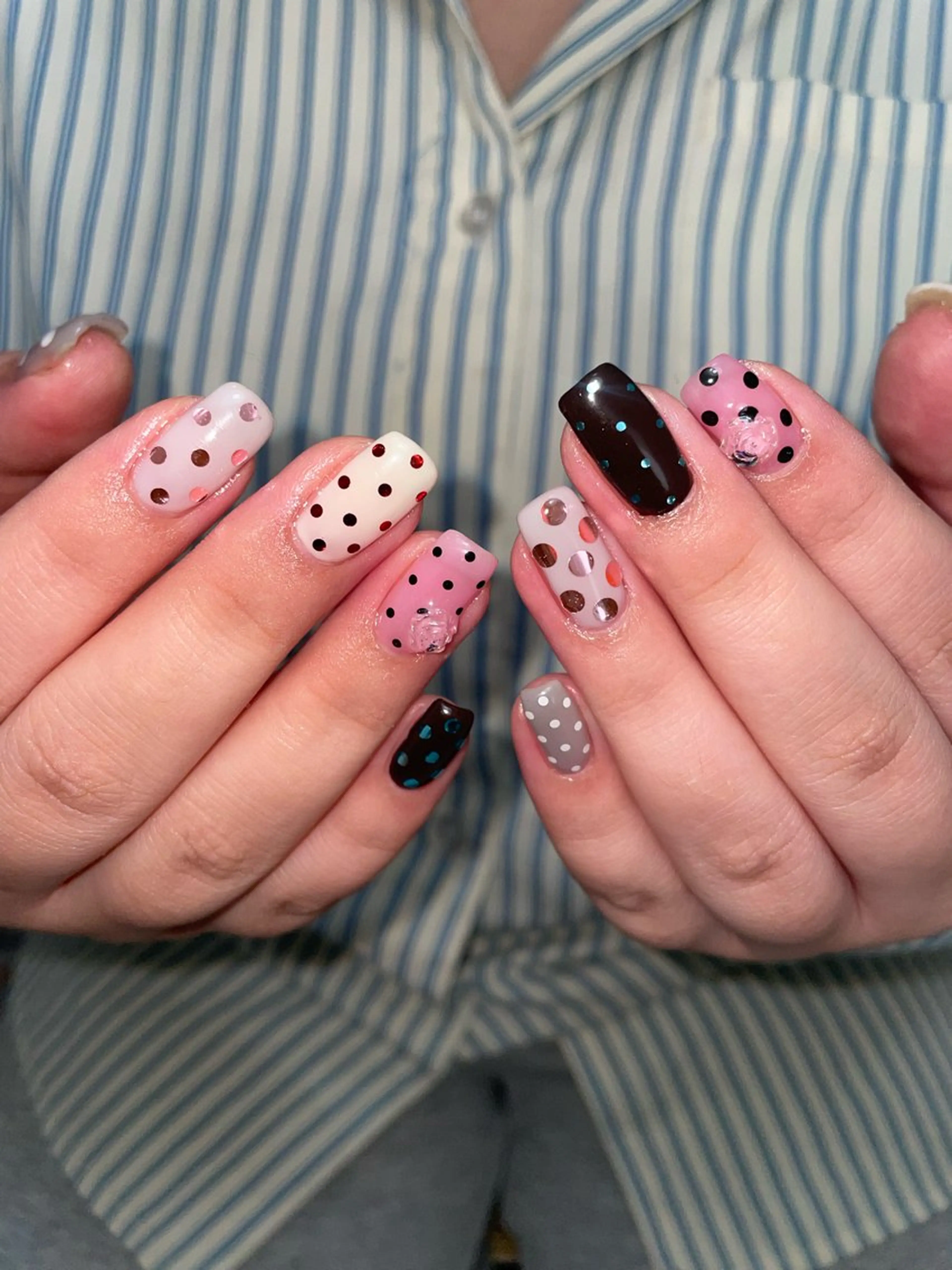 ネイル ドット ガーリー 韓国ネイル バレンタイン miinail miyuuのネイルデザイン