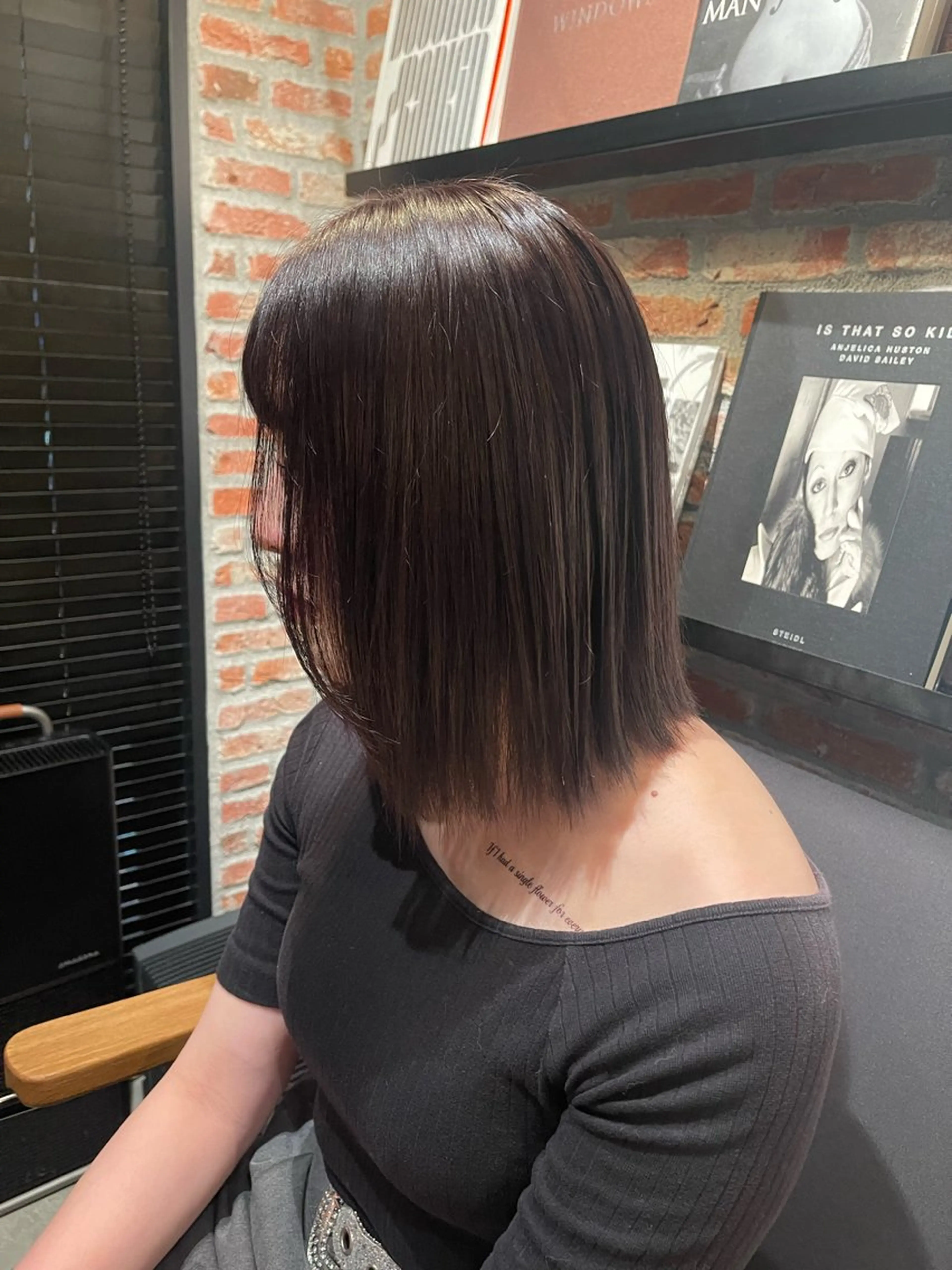 ミディアム rin 🖤〈大宮〉のヘアスタイル