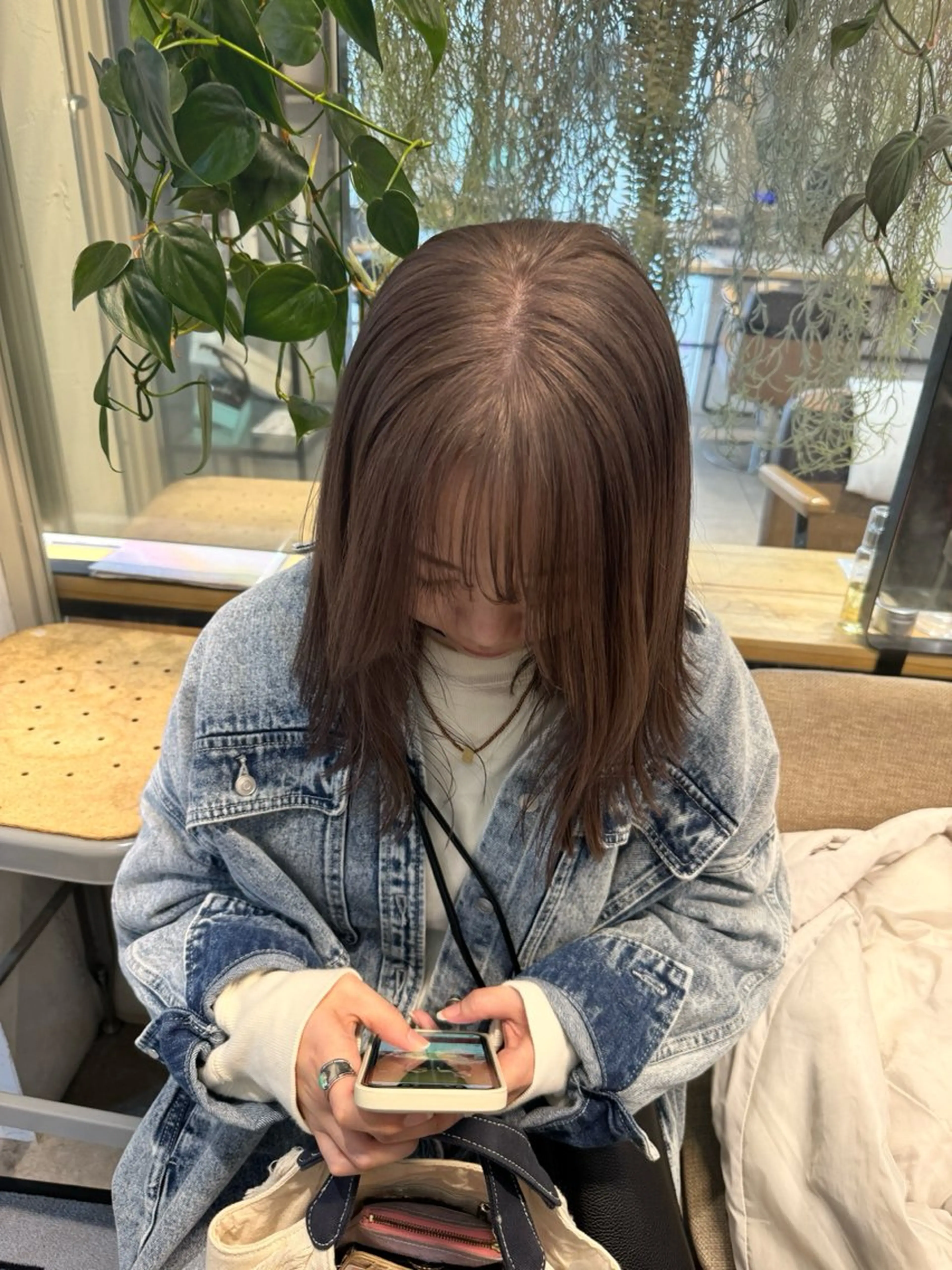 セミロング カラー ヘアカラー トリートメント Lomalia 🤍🫧/makoのマツエク・マツパデザイン