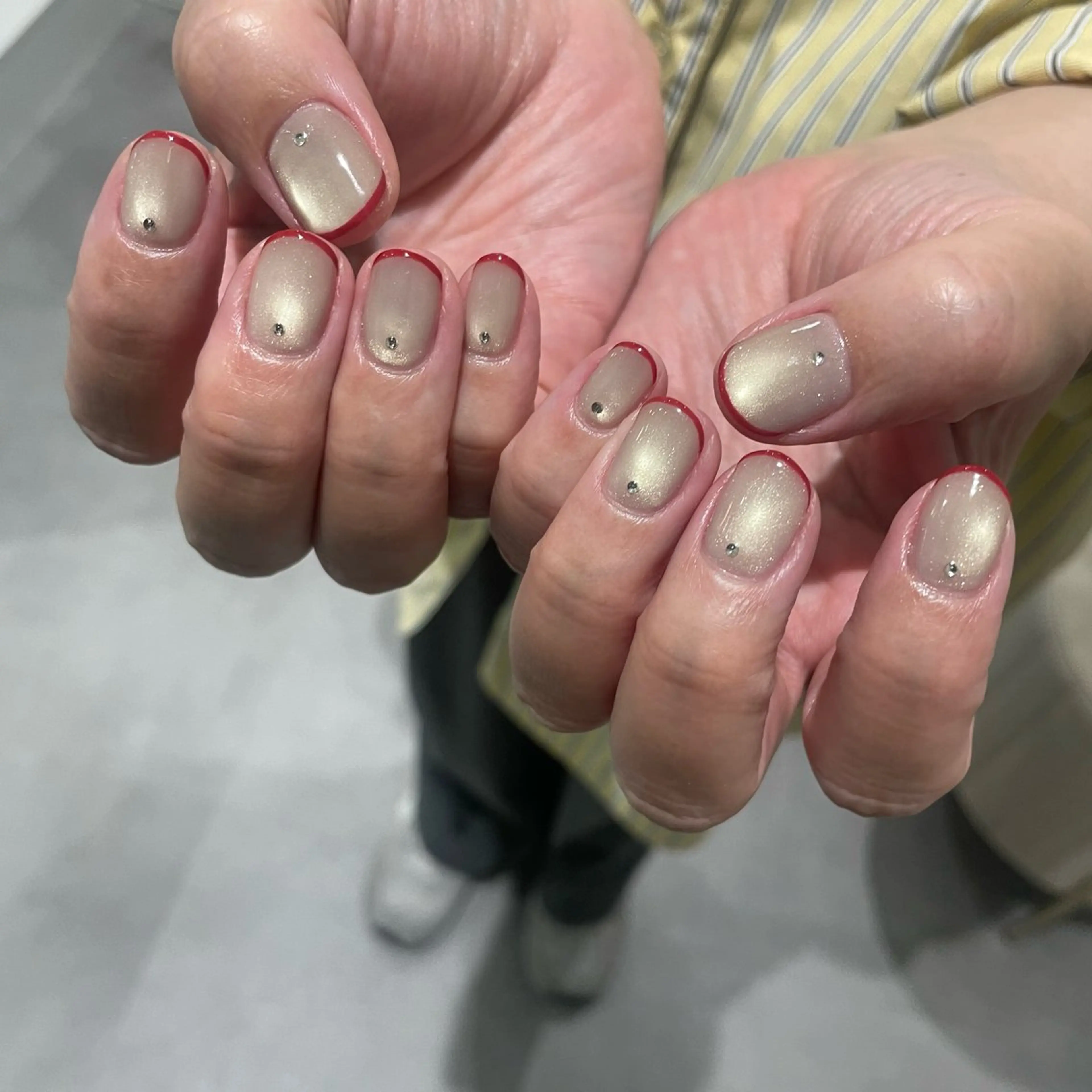 ネイル カジュアル フレンチネイル マグネットネイル ニュアンスネイル ショートネイル ハンドネイル 八潮市ショートネイル 🌼AKANEのネイルデザイン