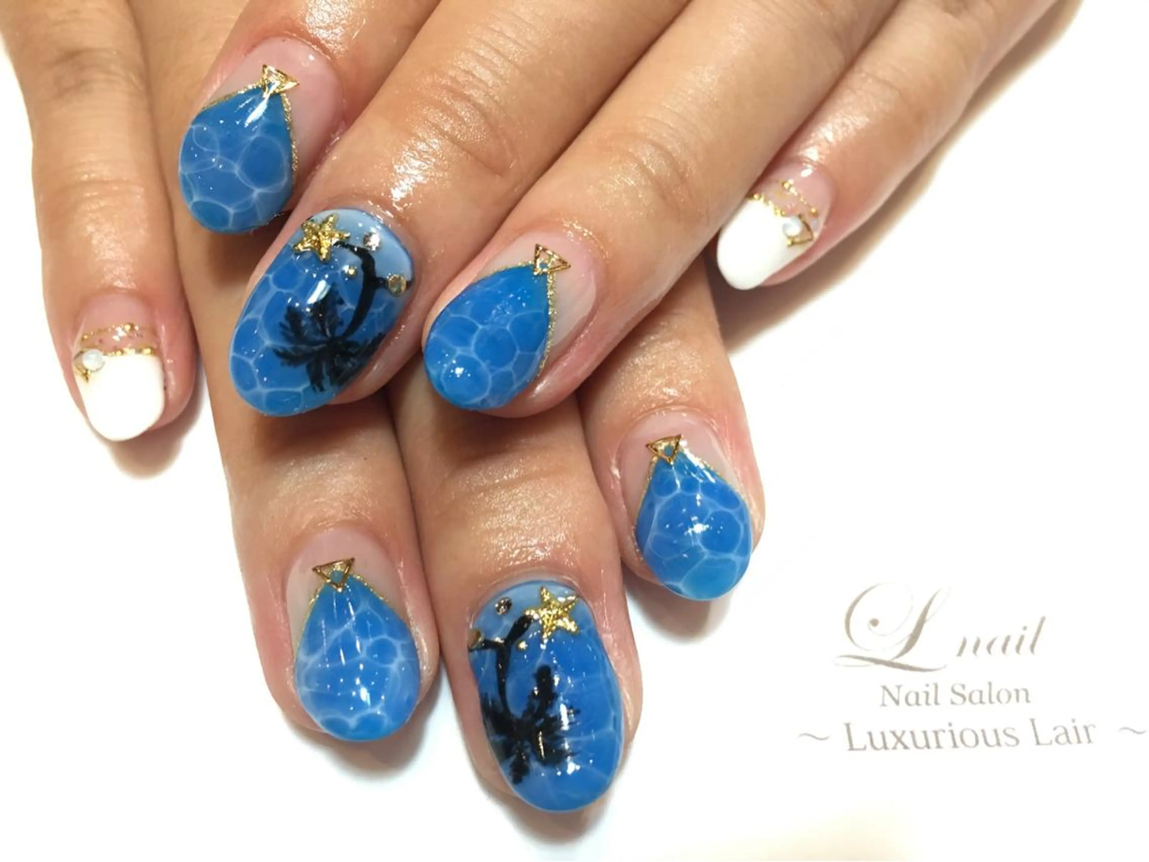 ネイル Li'leaNail AINAのネイルデザイン