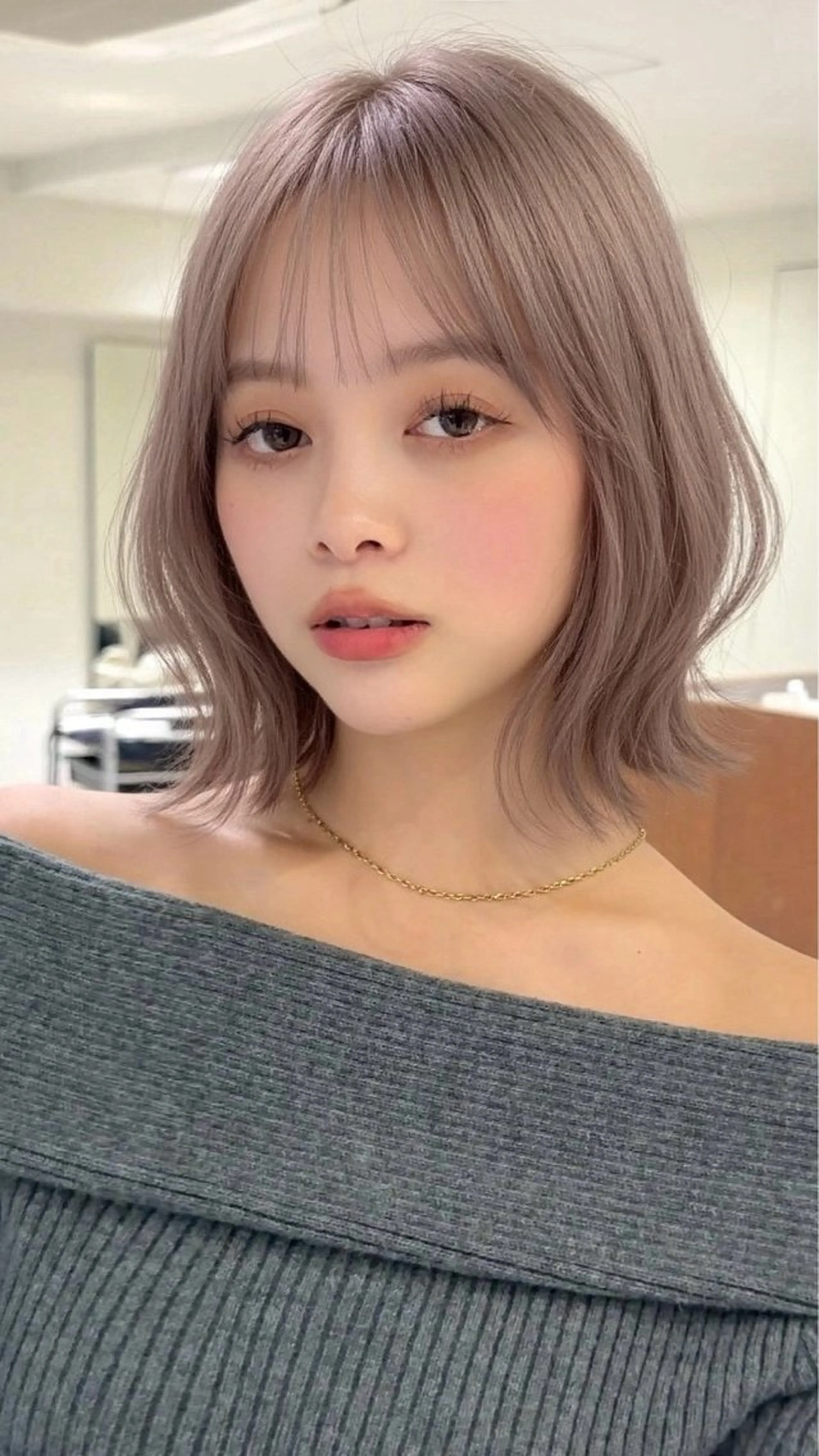 ミディアム カラー 韓国風カット/ ダブルカラーNo.1のヘアスタイル