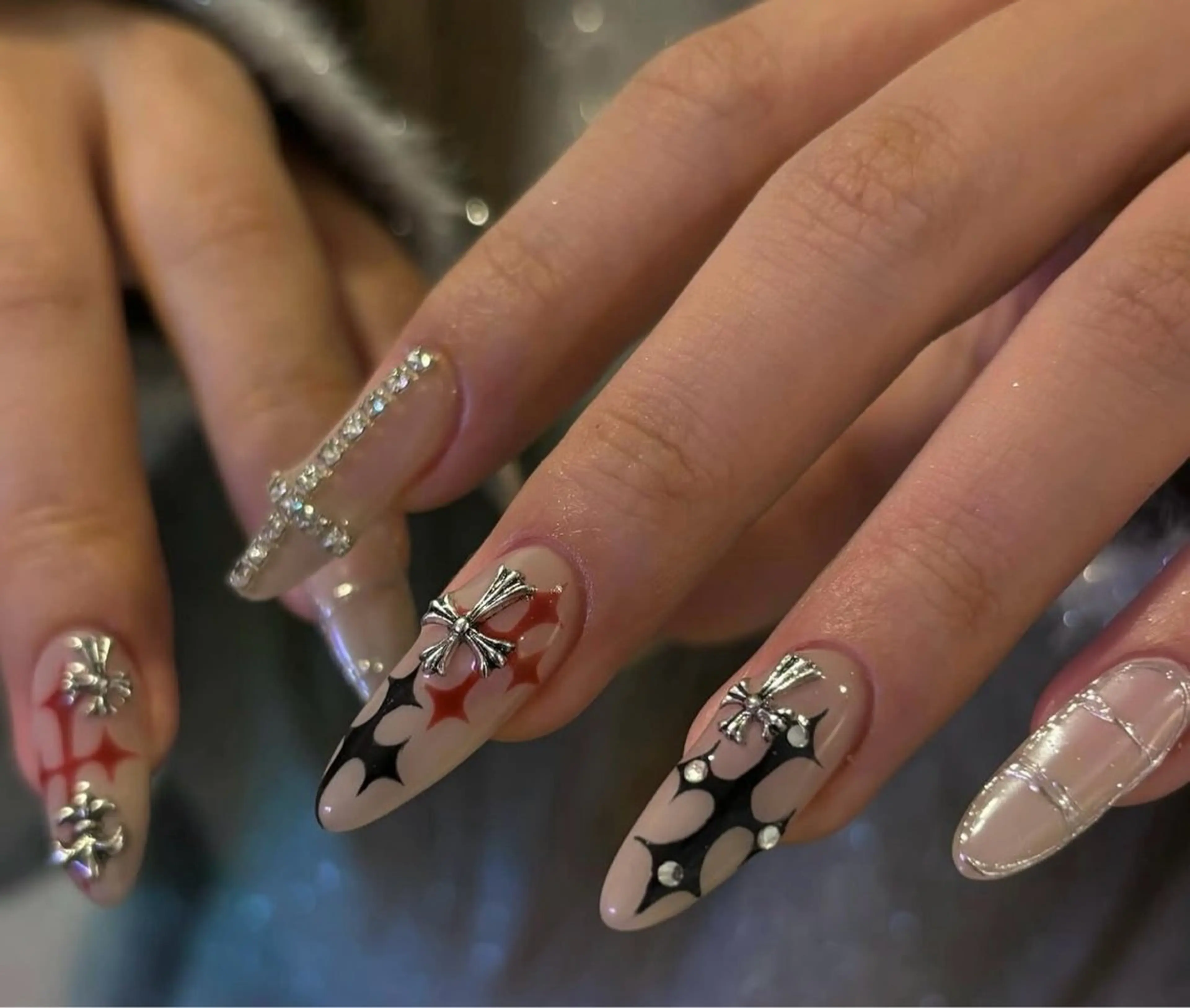 ネイル グラデーション キラキラネイル ワンカラーネイル 冬ネイル Jenn Nail Salonのネイルデザイン