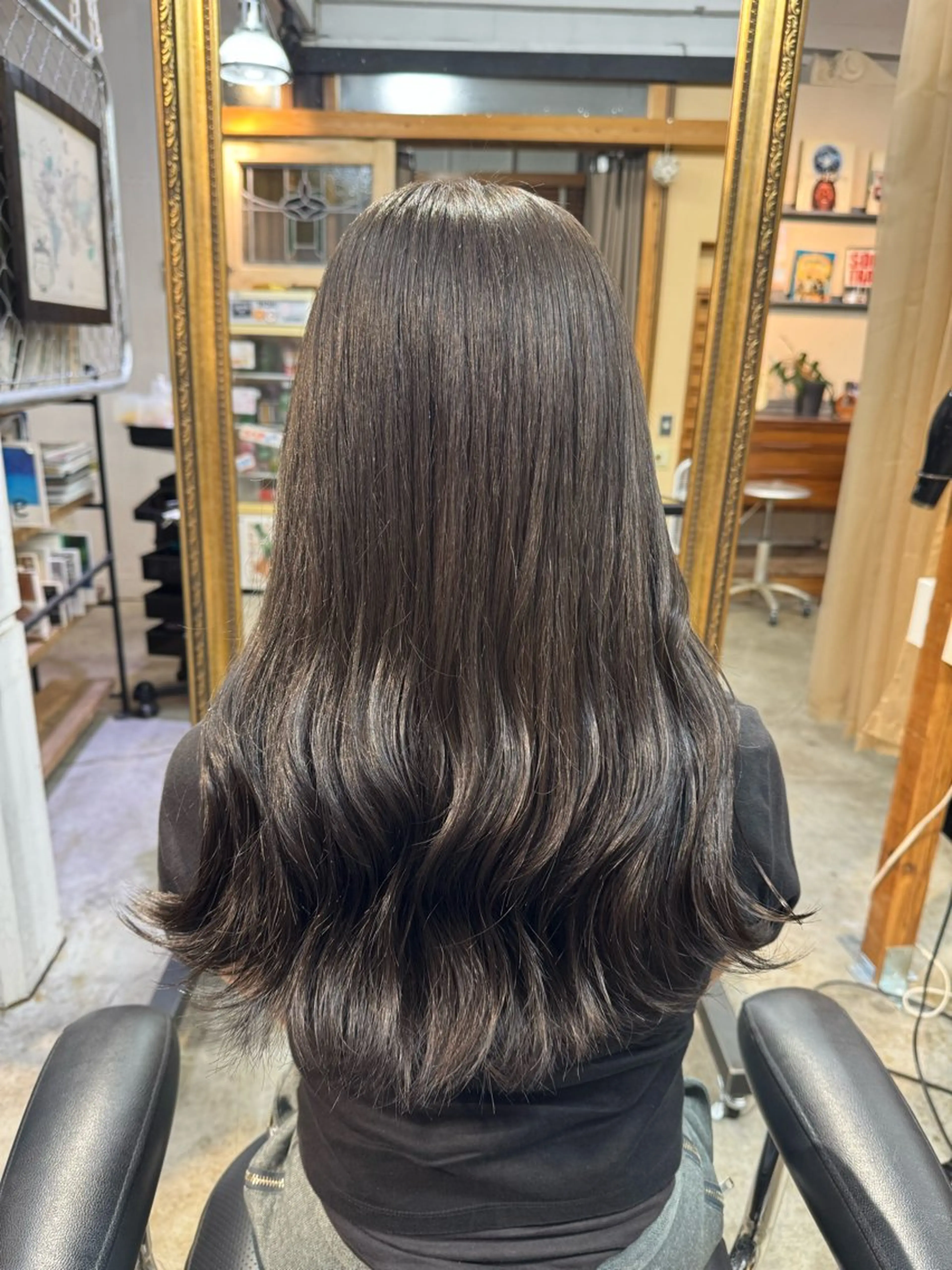 🩵艶感全体カラー🩵シャンプーブロー込みの写真