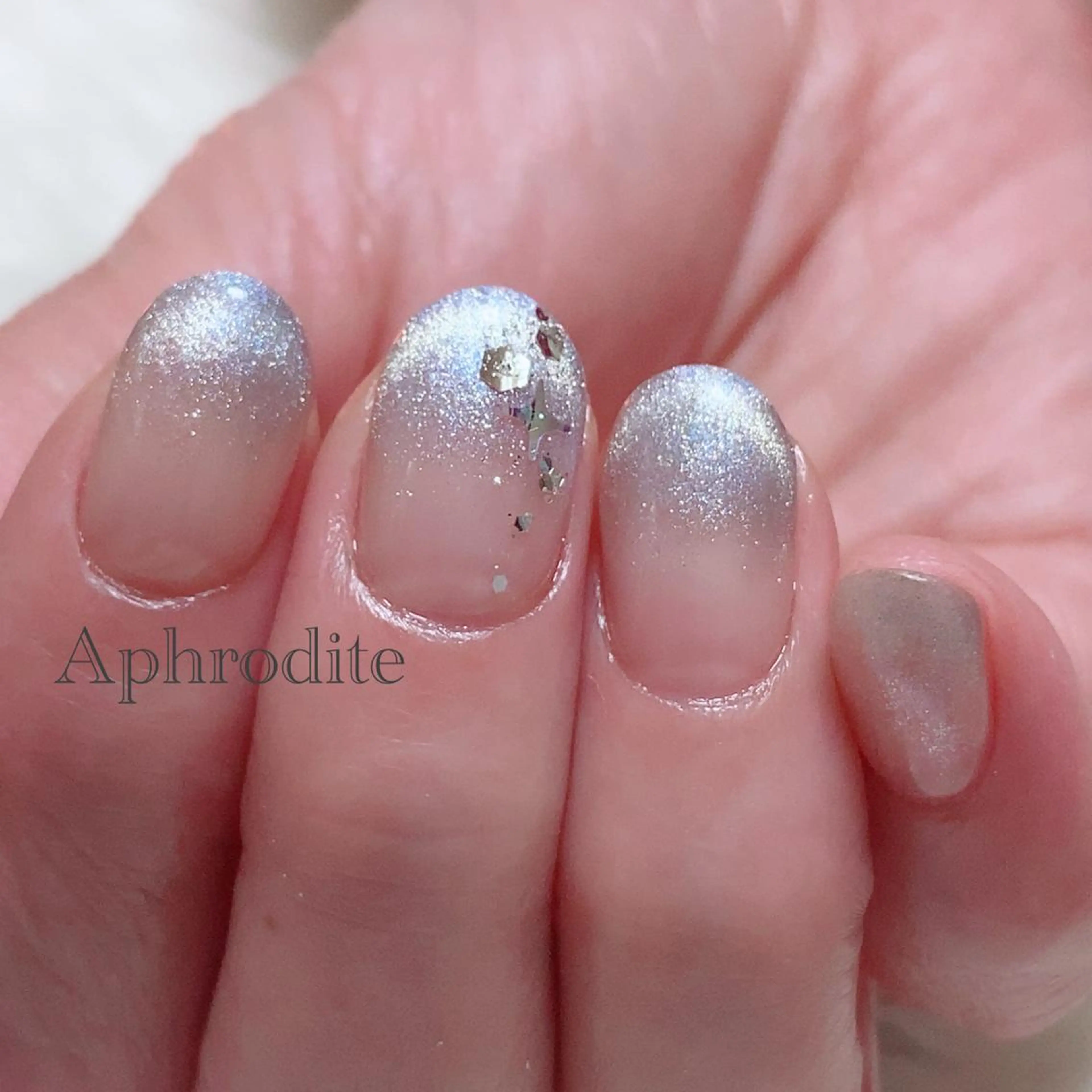 ネイル Aphrodite パラジェル認定サロンのネイルデザイン