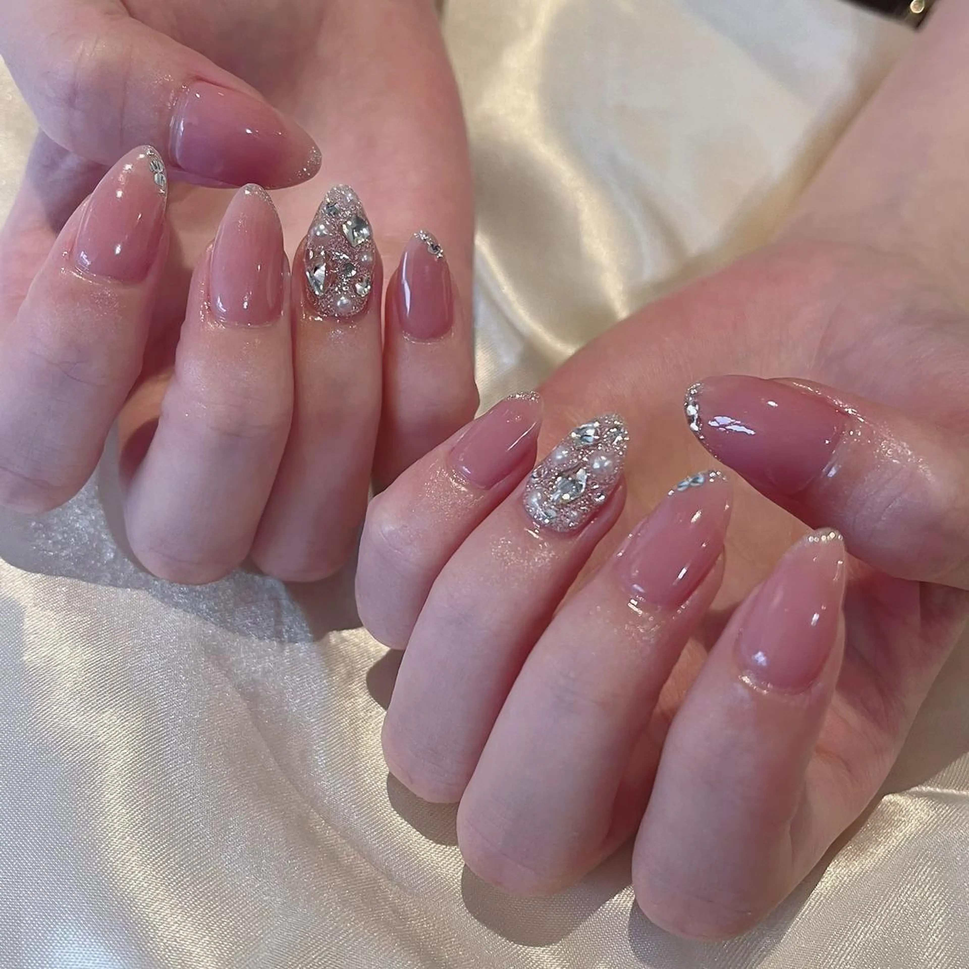 ネイル ハンドネイル ೀガーリーネイル あかぎしおりのネイルデザイン