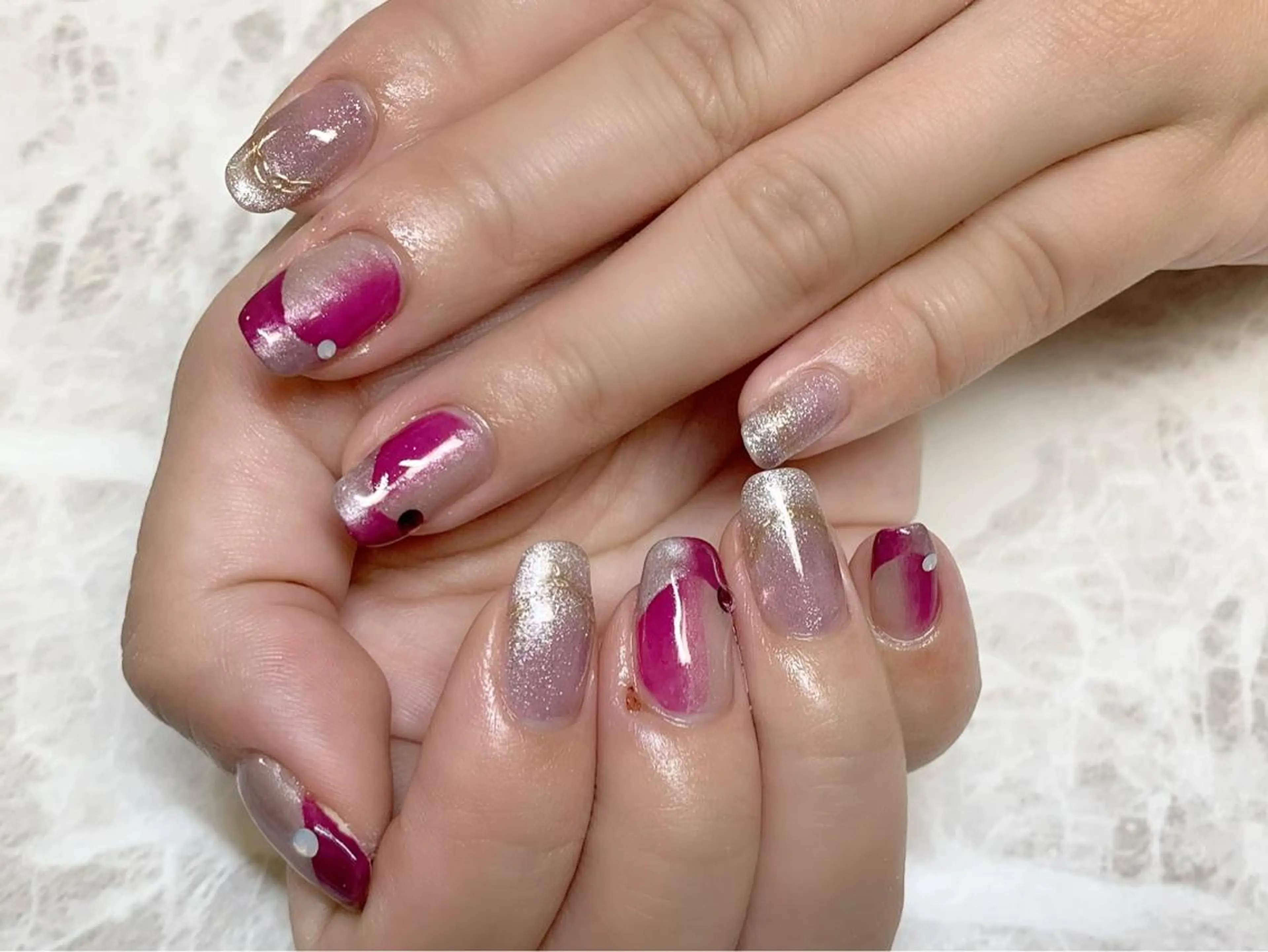 ネイル フレンチネイル オンブレフレンチ ハンドネイル Viva Joieのネイルデザイン