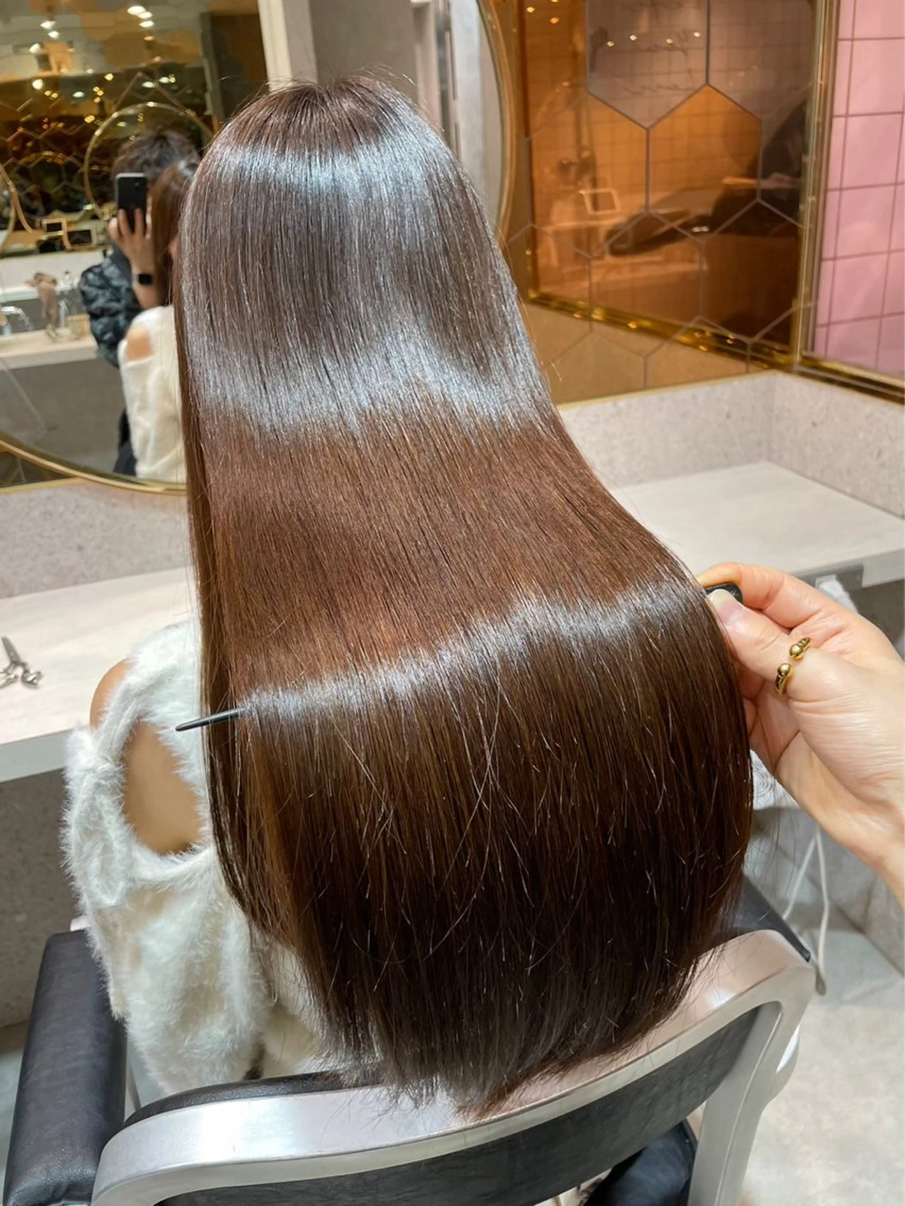 ロング パーマ 縮毛矯正 絶対垢抜けレイヤー/ 透明感カラーリョウヤのヘアスタイル