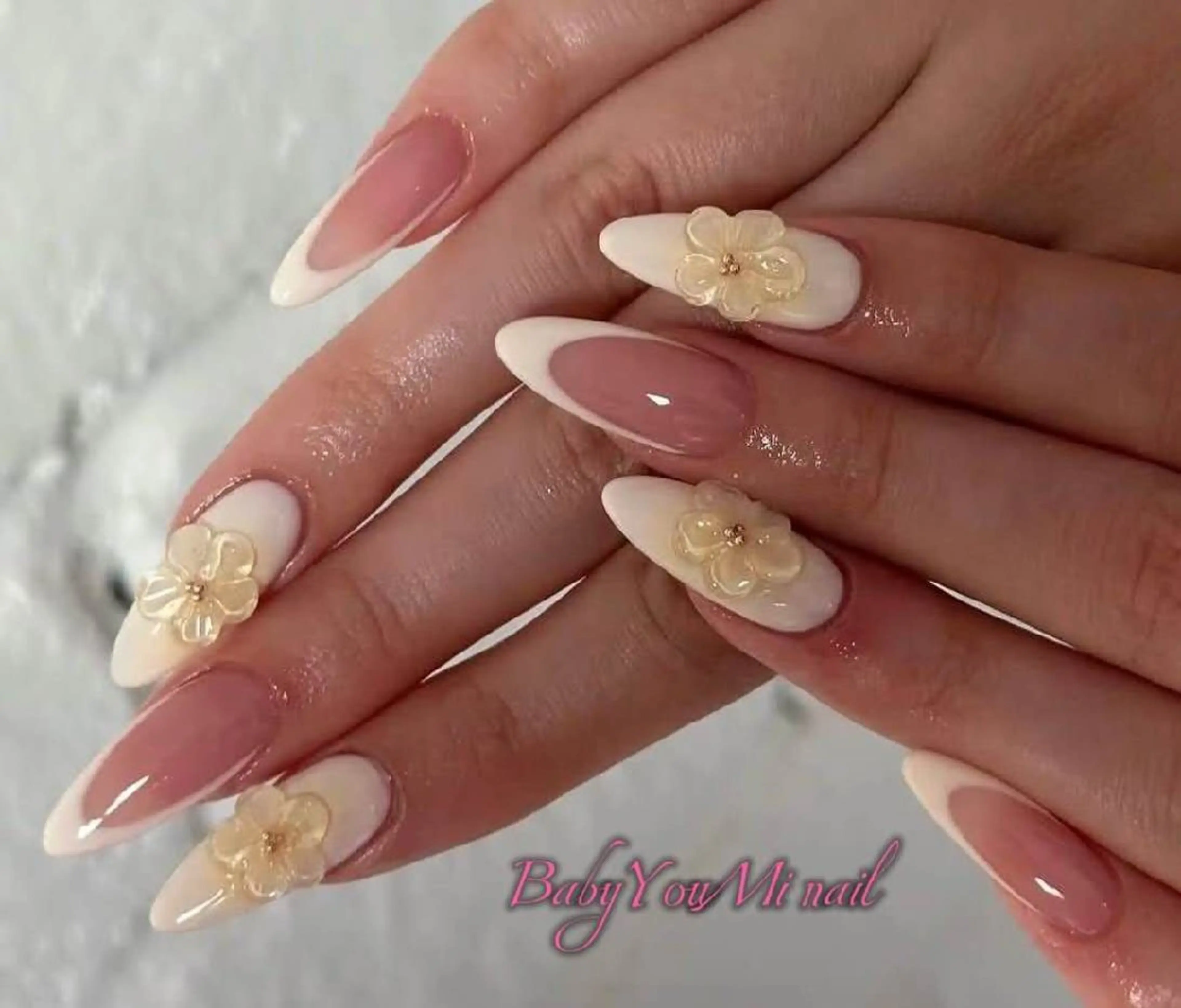 ネイル オーロラネイル フラワーネイル フットネイル フレンチネイル ジェルネイル ハンドネイル Oomiya 服部のネイルデザイン
