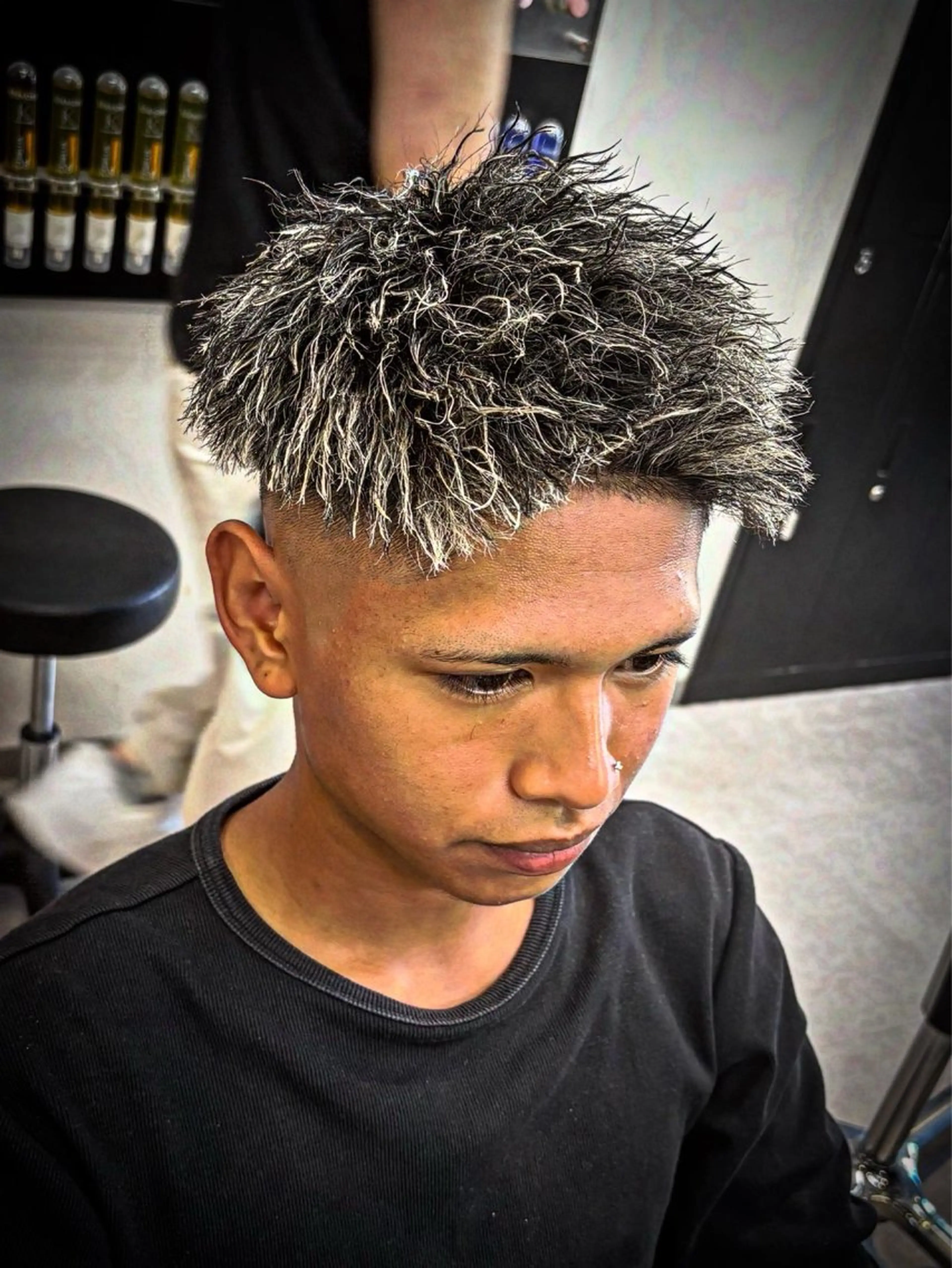 ショート カラー パーマ ヘアアレンジ メンズ メンズメッシュ メンズパーマ メッシュ カット ヘアカラー パーマ ヘアセット men'slapis YUTOのヘアスタイル