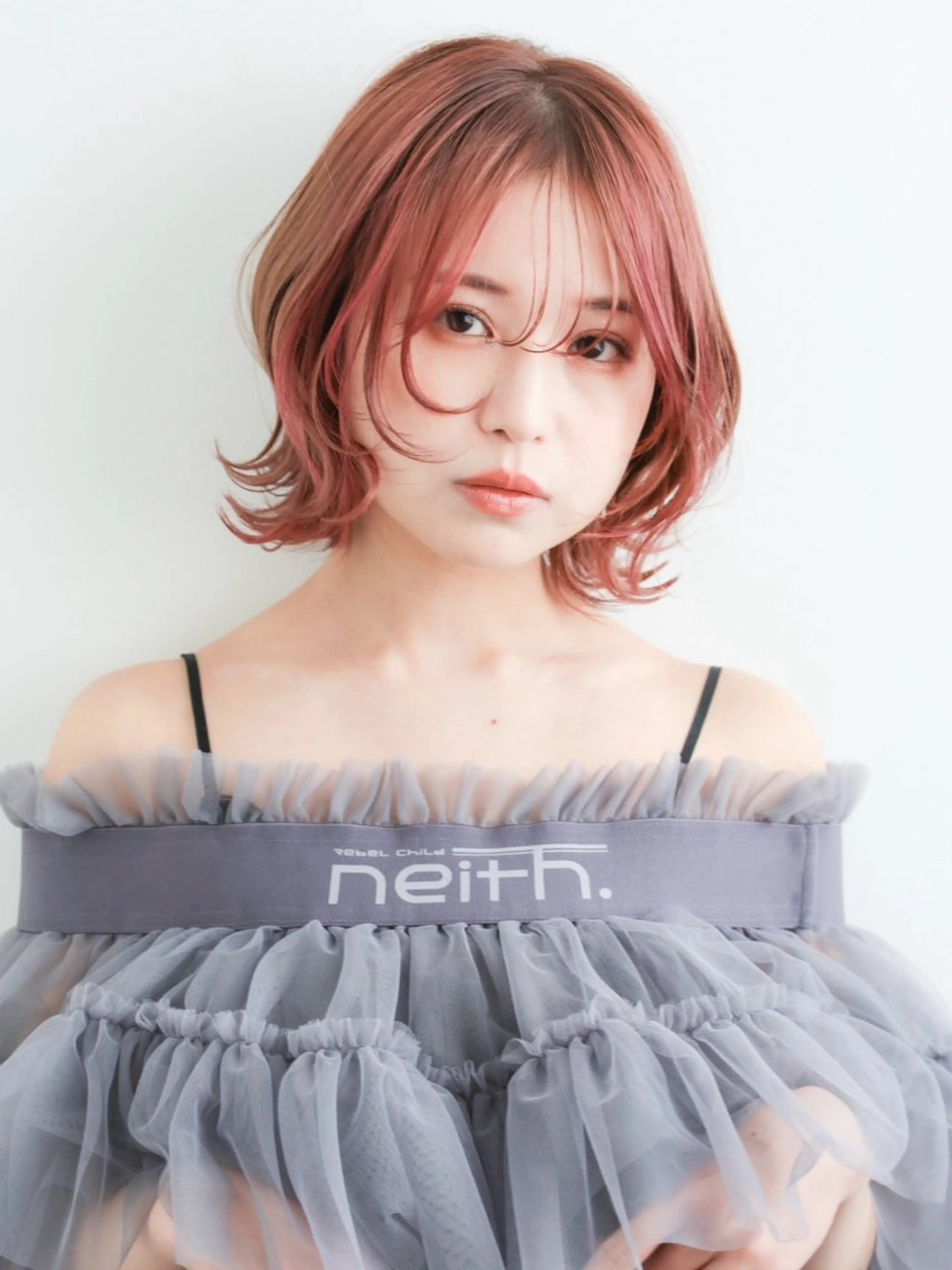 ミディアム 中嶋 夏美のヘアスタイル