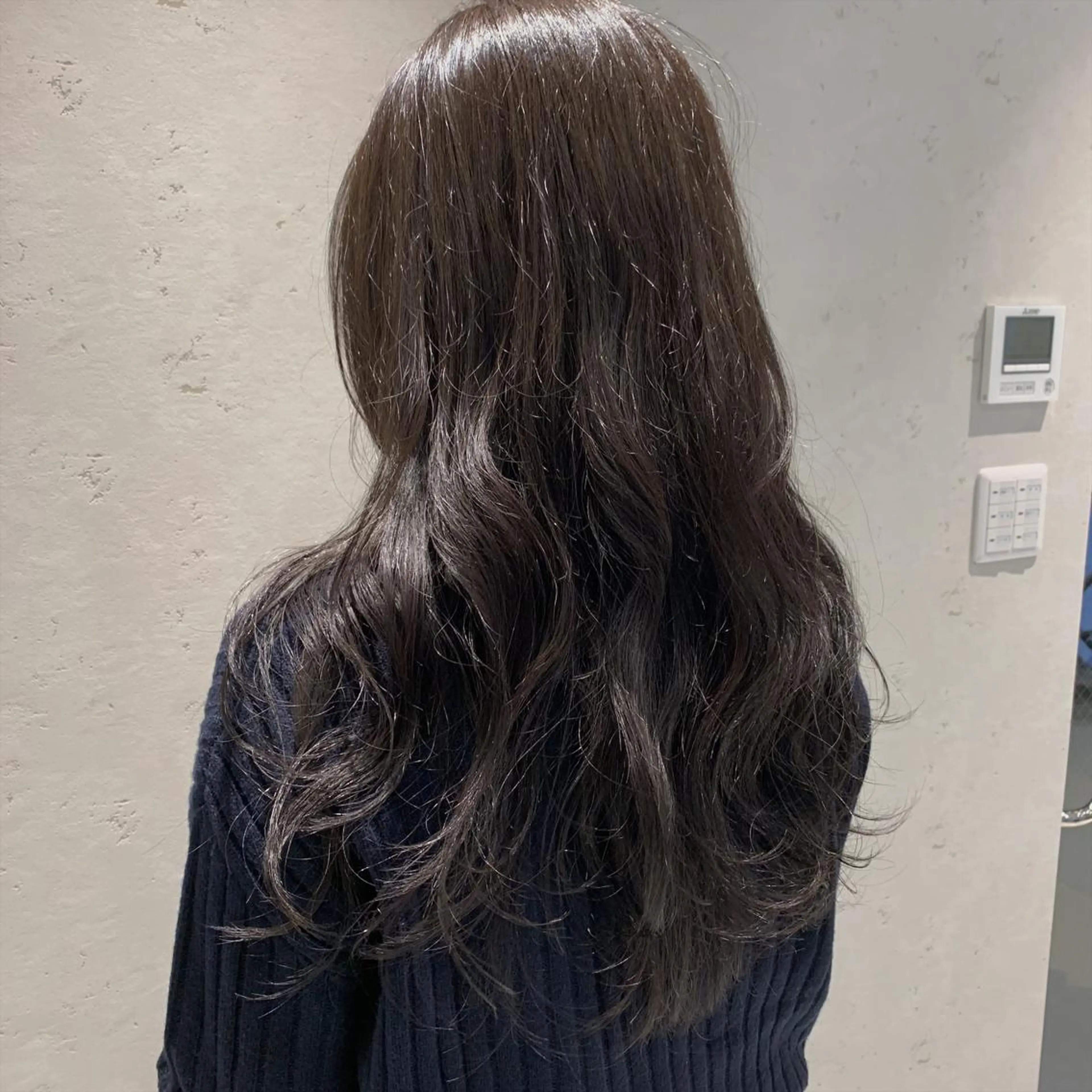 ロング カラー 外山 実咲のヘアスタイル